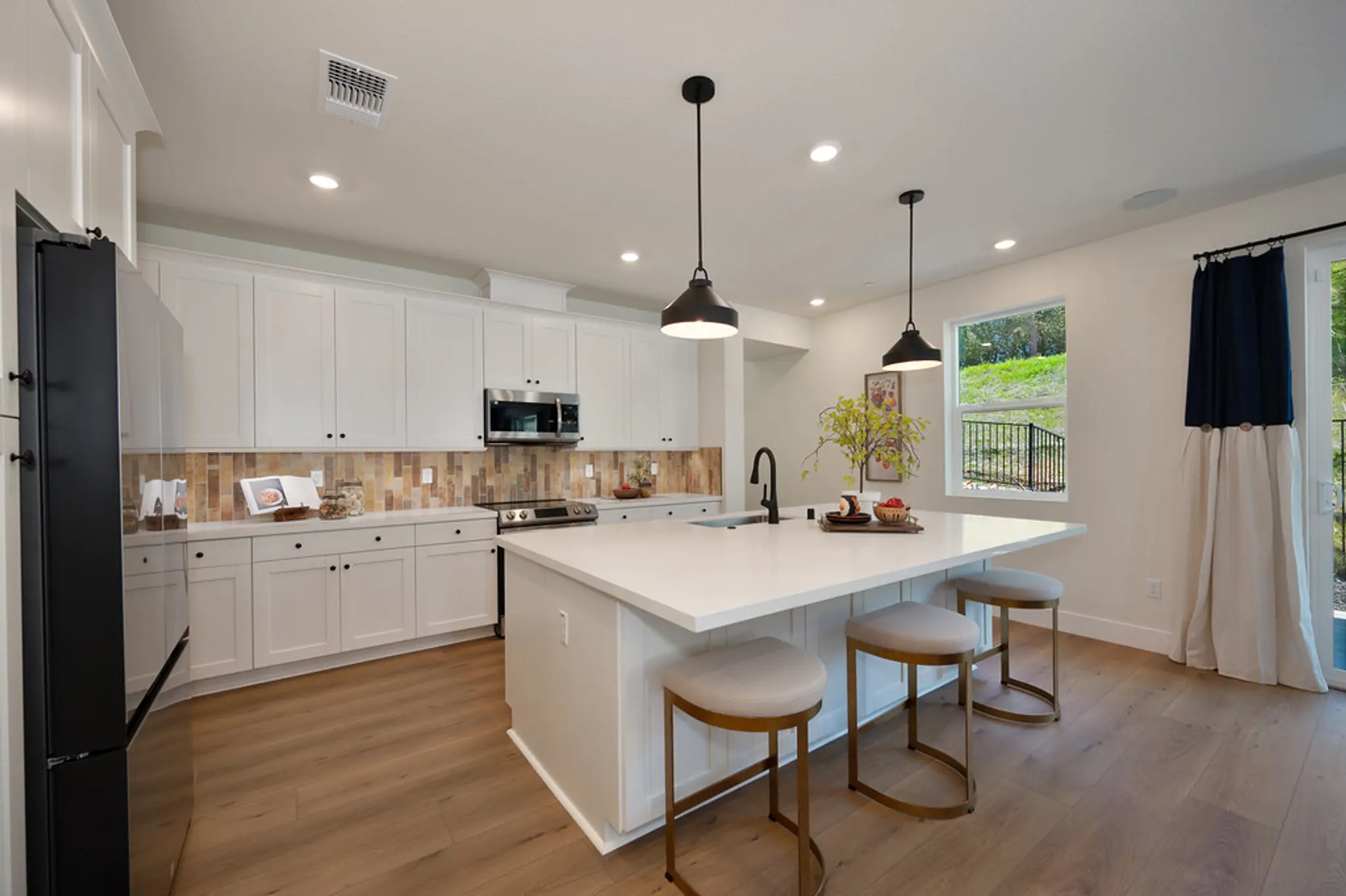Plan 4 - Sutters Ridge - Interior Photo 12