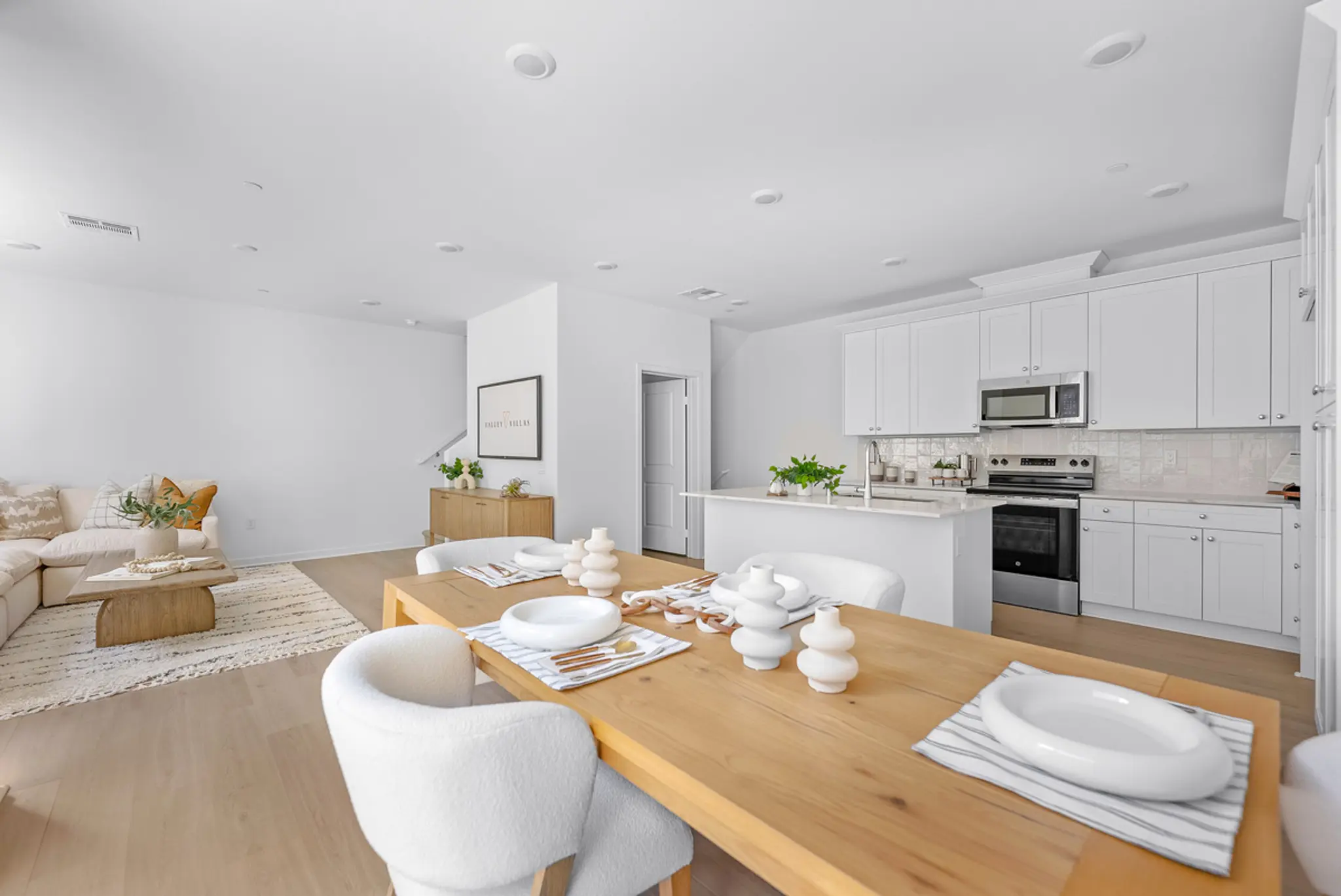 Unit 1 - Valley Villas - Interior Photo 4