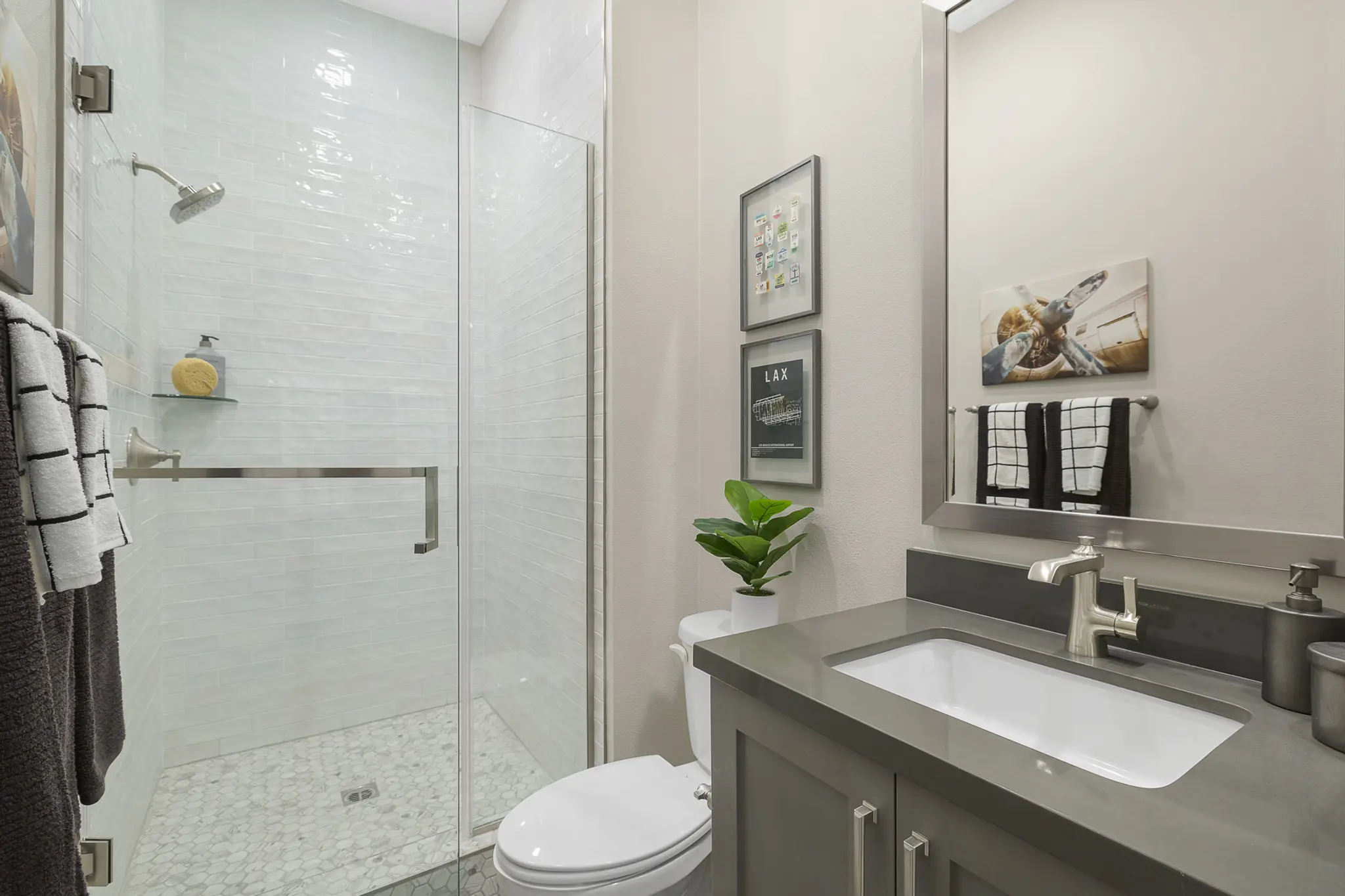 Plan 12 - Williams Ranch - Ridgeline Collection - Interior Photo 20