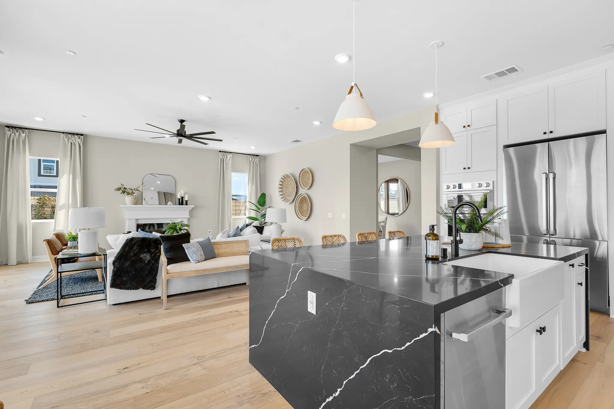 Plan 14 - Williams Ranch - Ridgeline Collection - Interior Photo 8