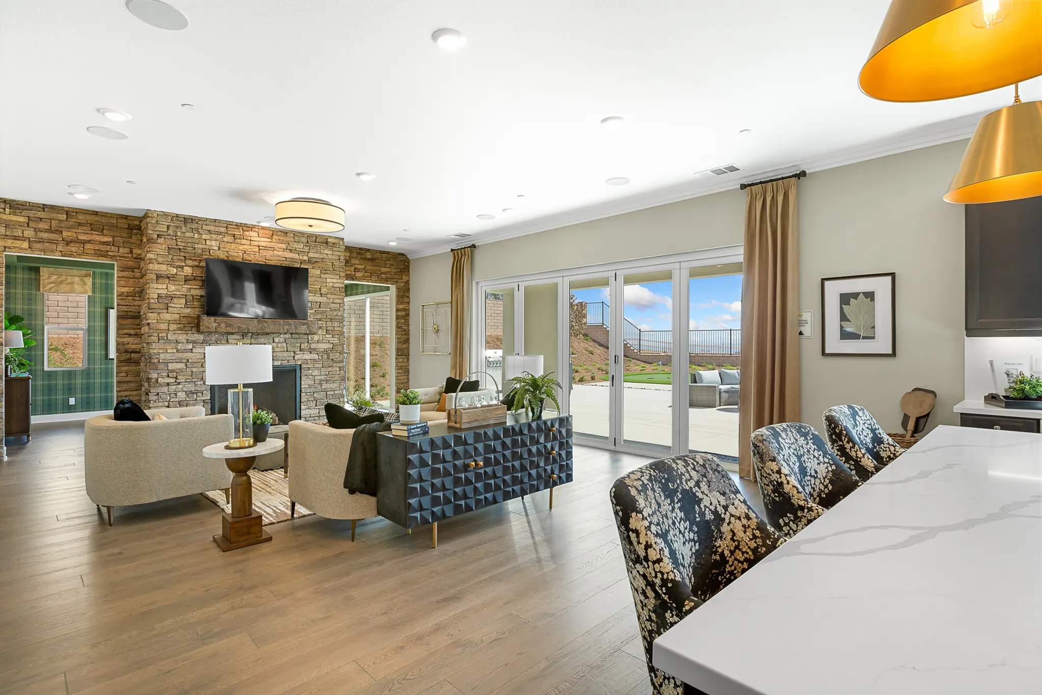 Plan 15 - Williams Ranch - Ridgeline Collection - Interior Photo 12