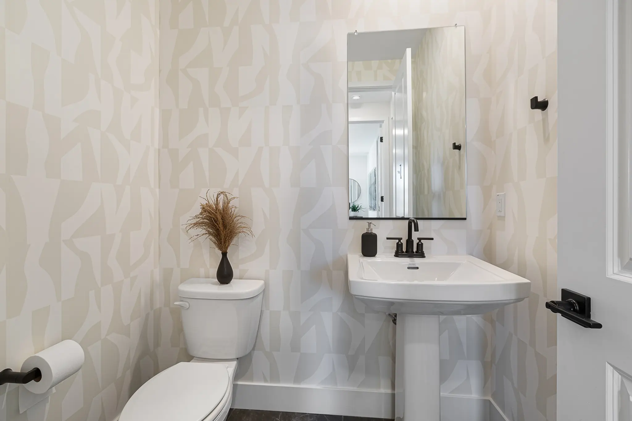 Plan 4 - Williams Ranch - Vineyard Collection - Interior Photo 21