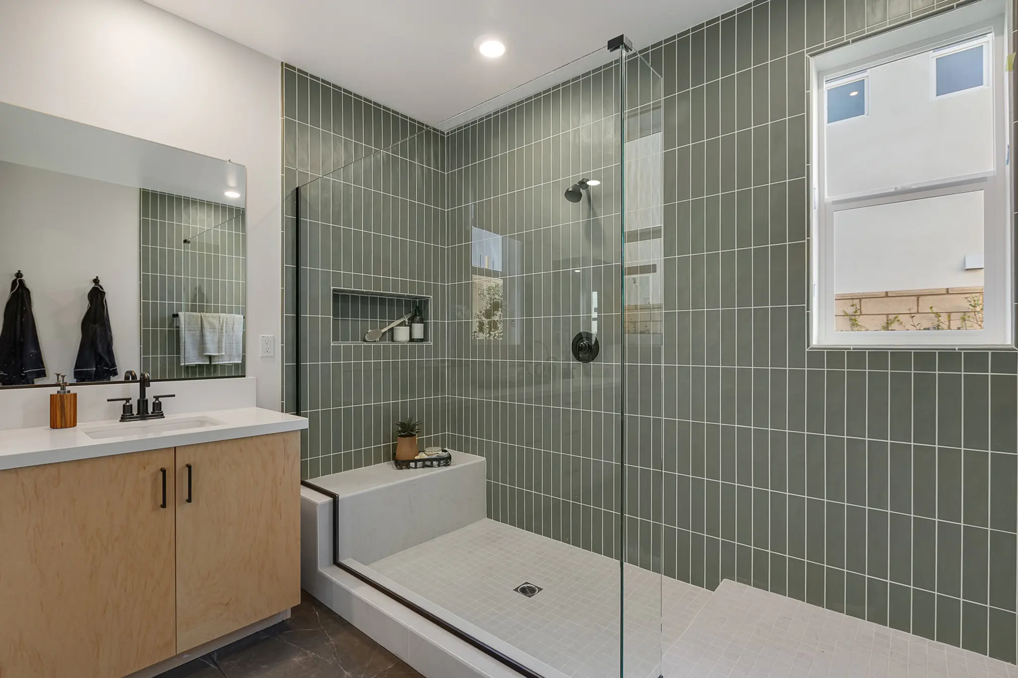 Plan 4 - Williams Ranch - Vineyard Collection - Interior Photo 25