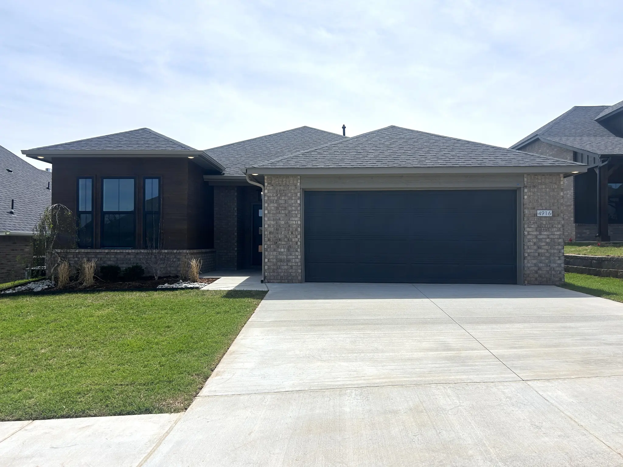 Thumbnail - 4916 Desert Willow Ln