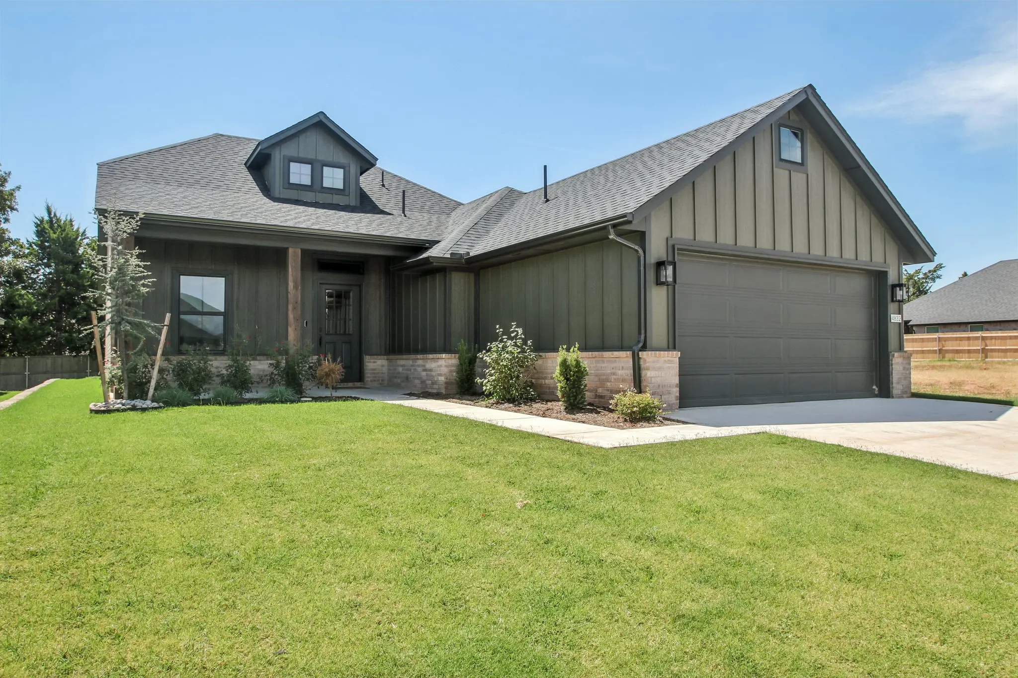 Thumbnail - 4832 Indigo Ln