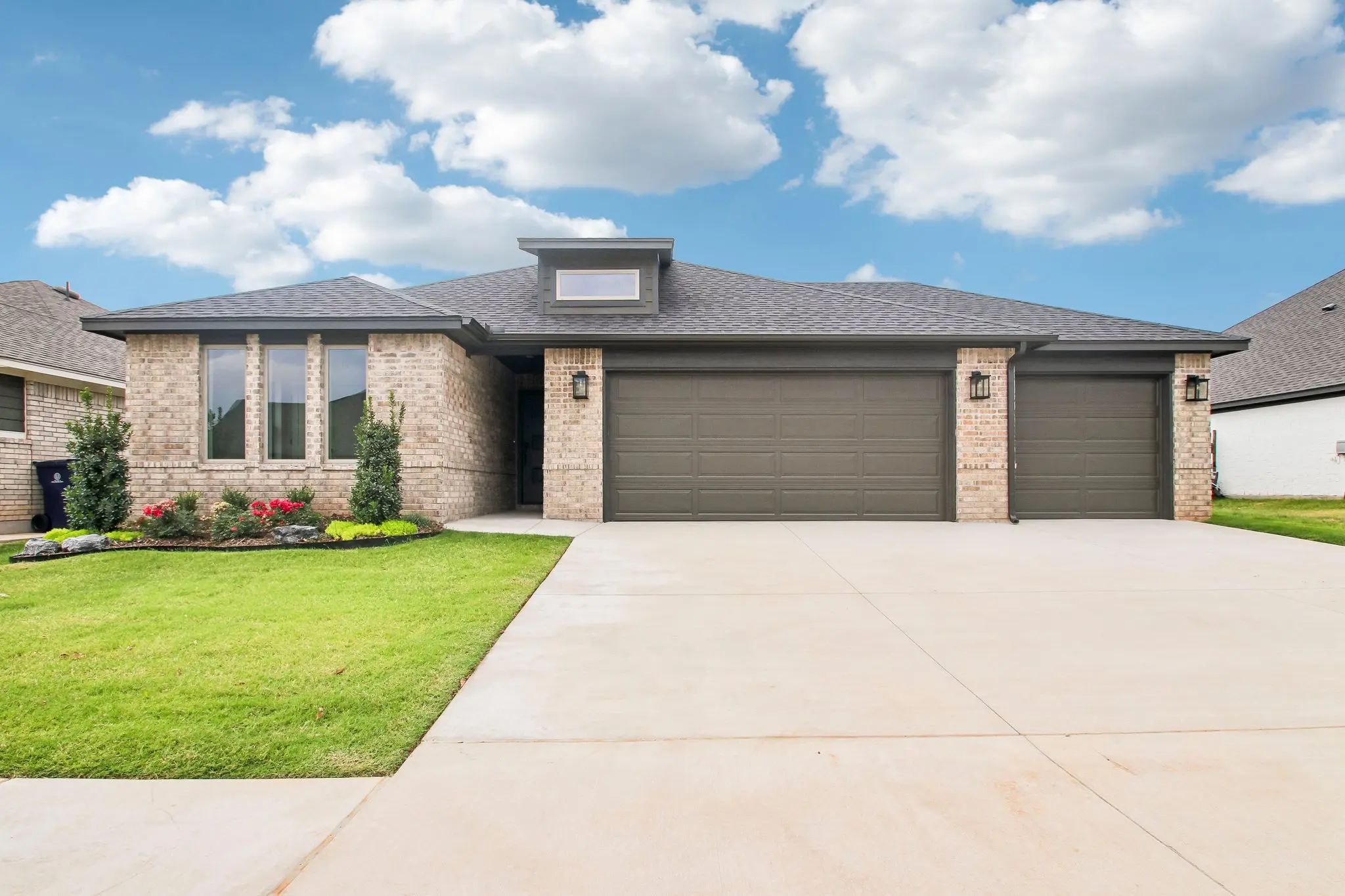 Thumbnail - 3305 Gunnison River Dr