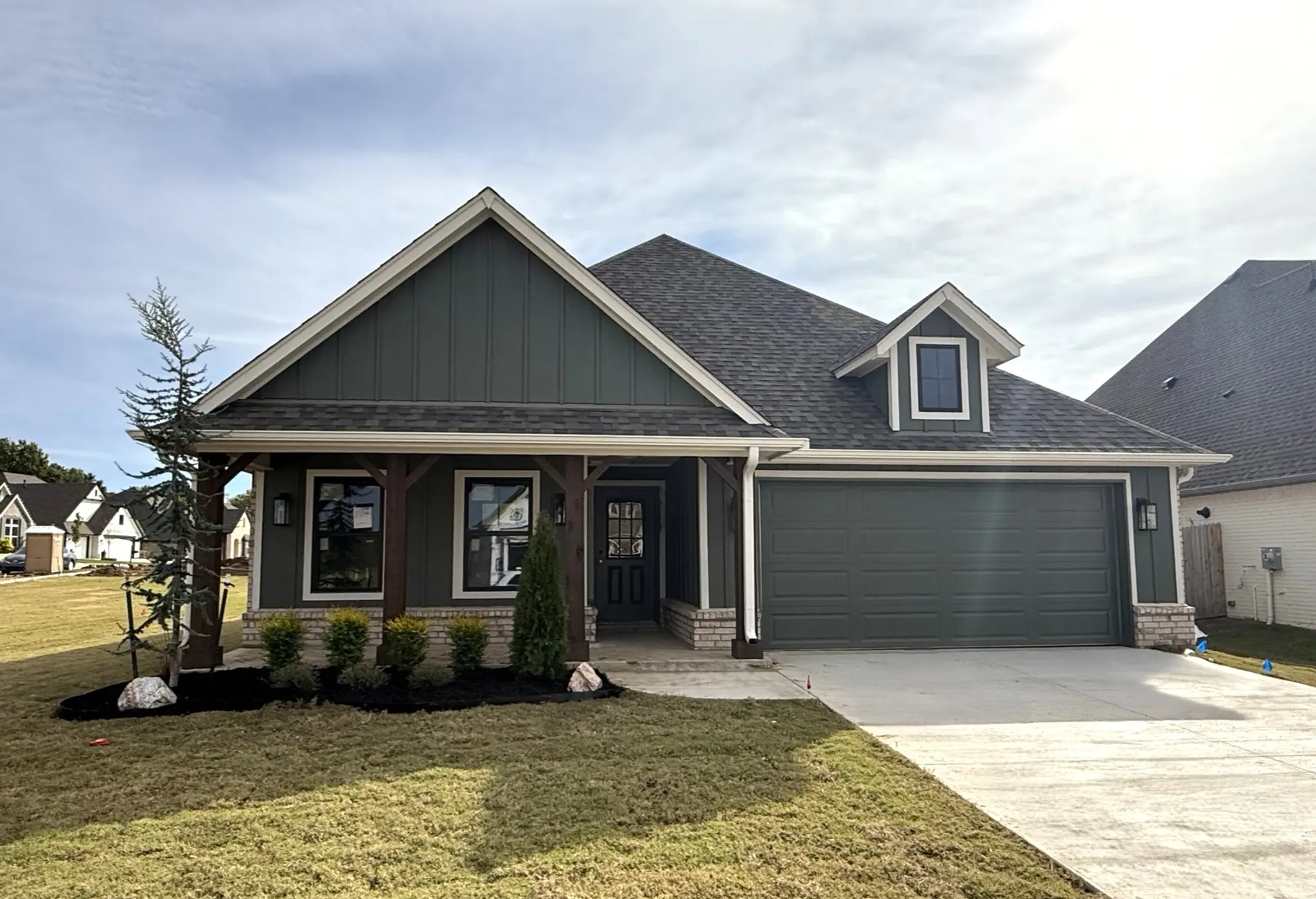 Thumbnail - 7215 E Queens Pl