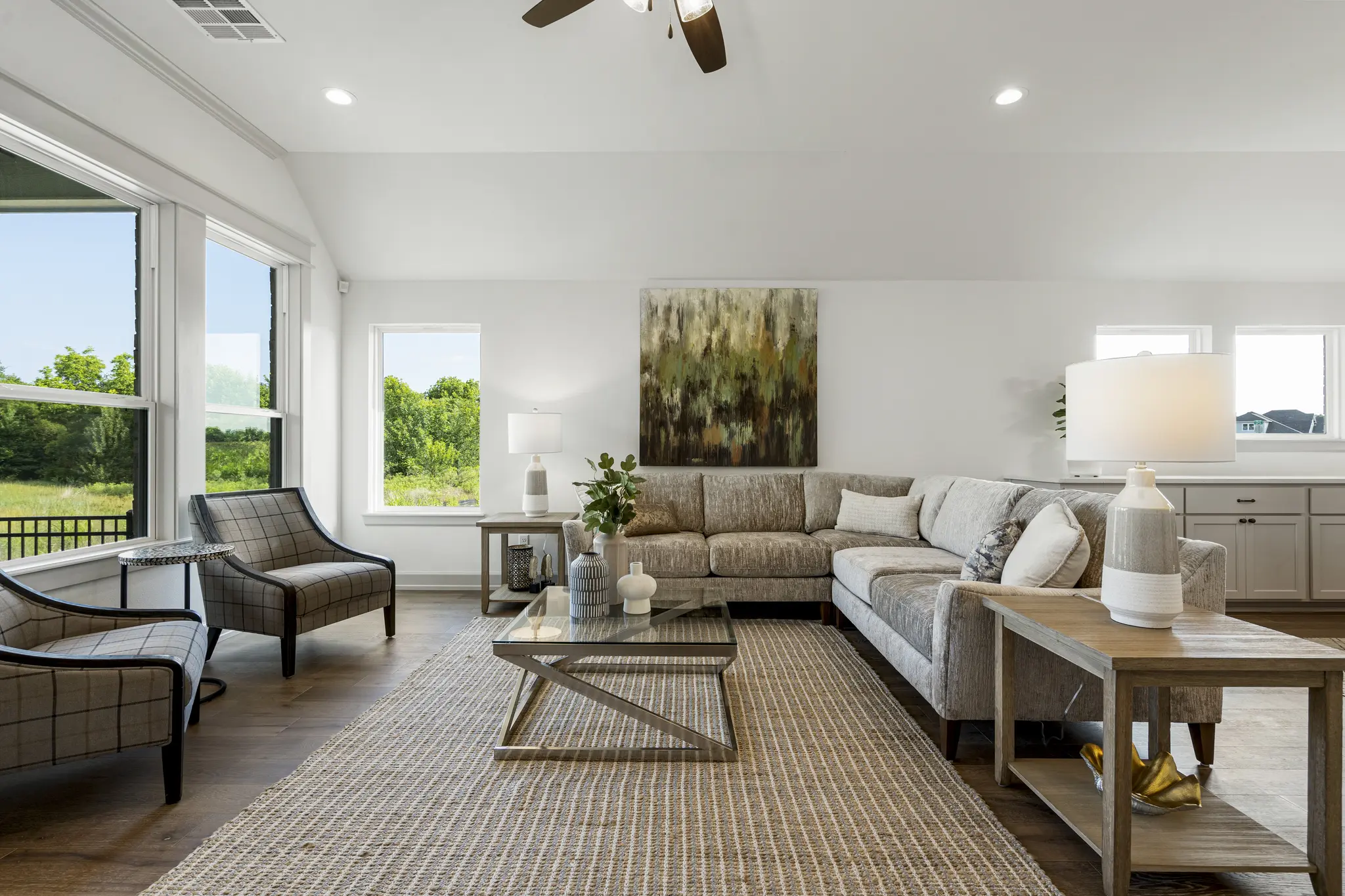Juniper - Interior Photo 22