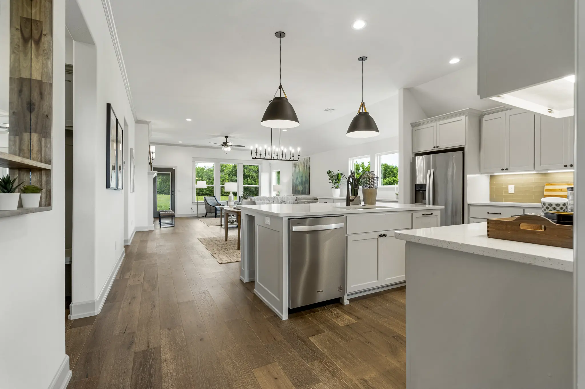 Juniper - Interior Photo 9