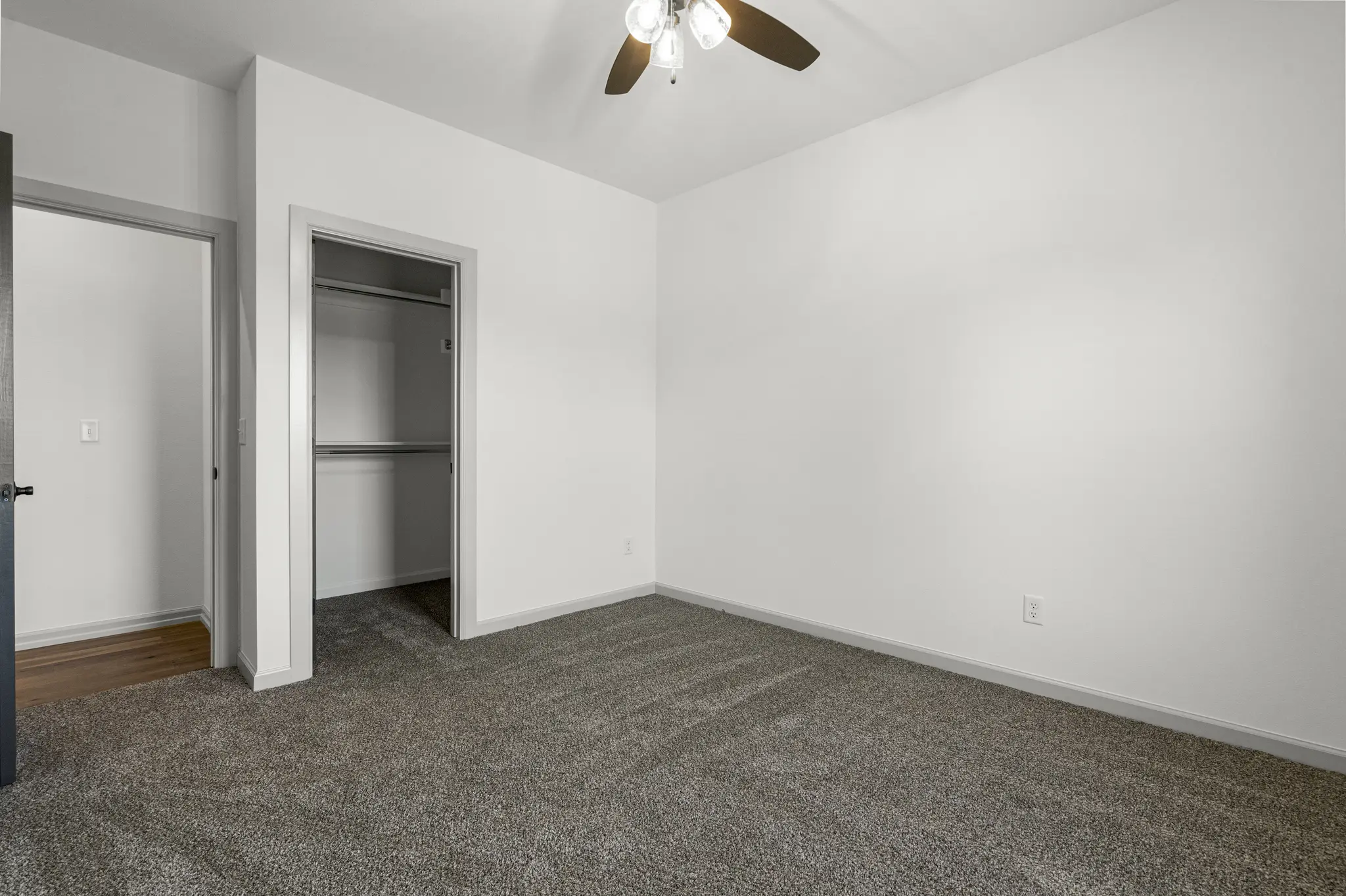 Juniper - Interior Photo 43