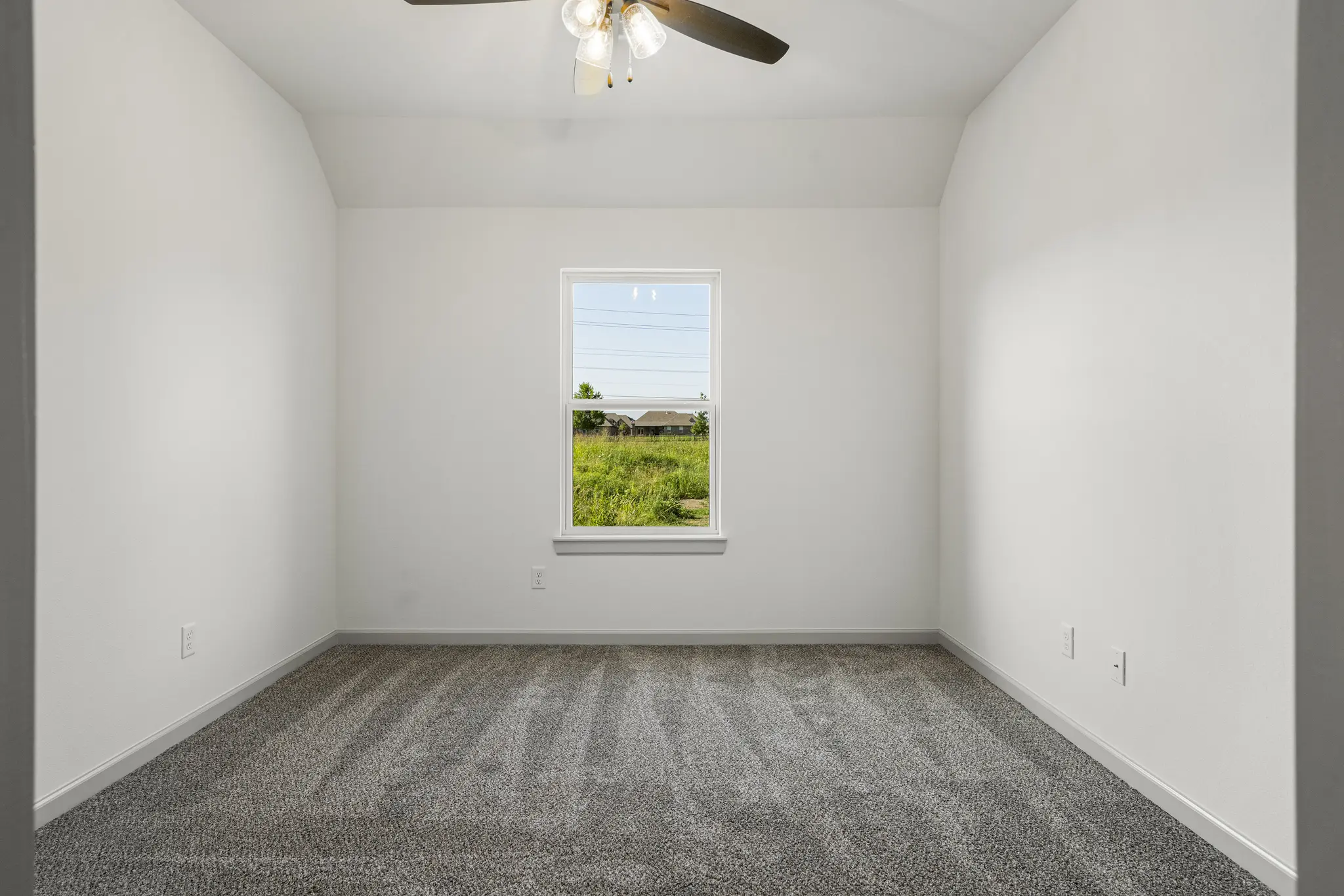 Juniper - Interior Photo 41