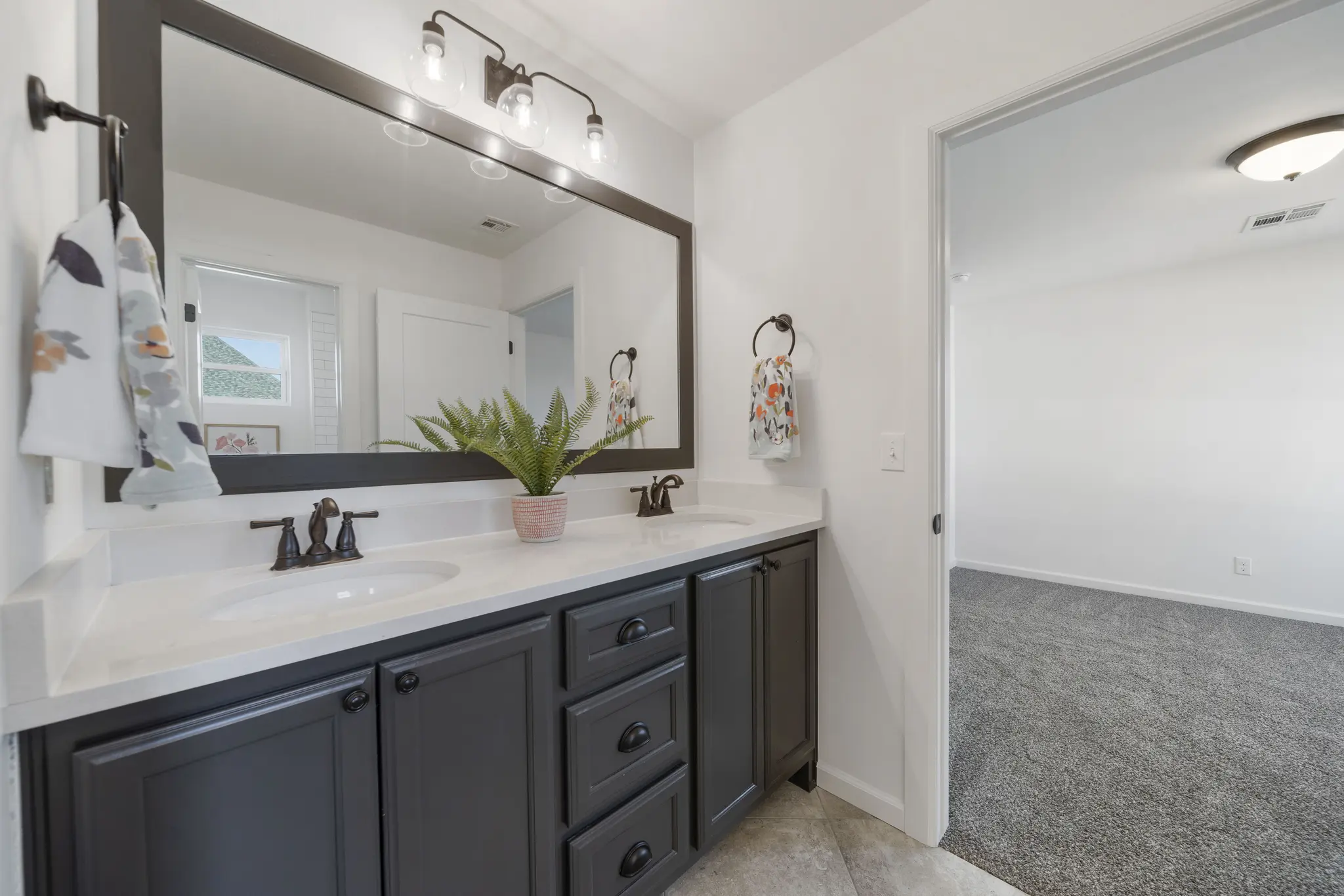 Windmill Point II - Interior Photo 77