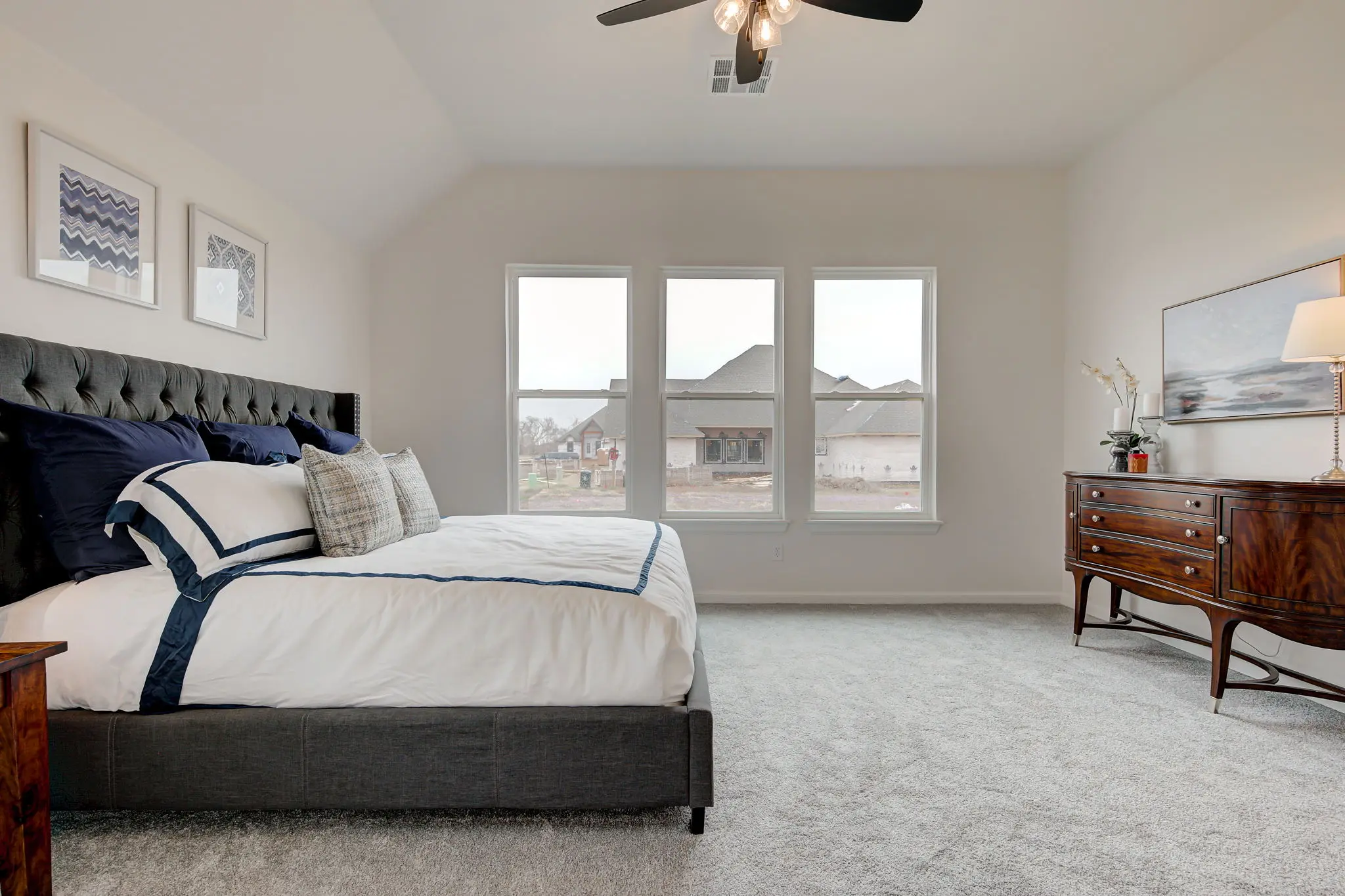 Cape Anne - Interior Photo 22