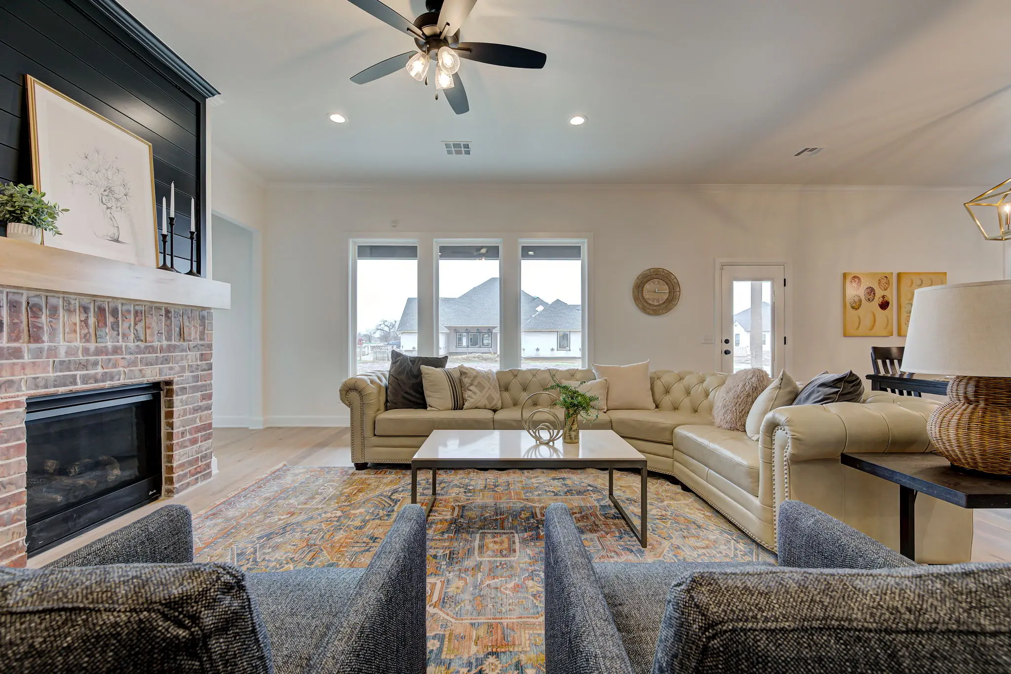 Cape Anne - Interior Photo 7