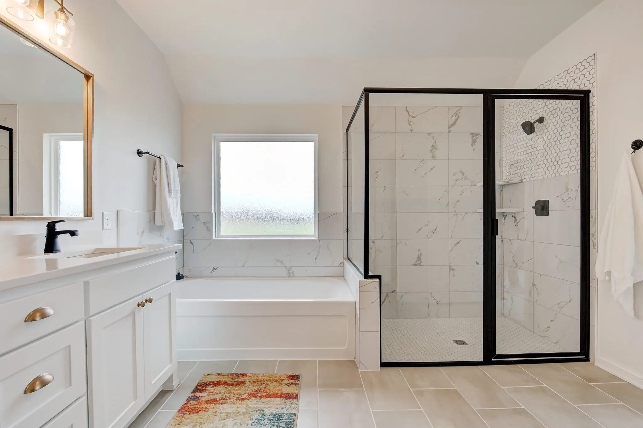 Cape Anne - Interior Photo 26