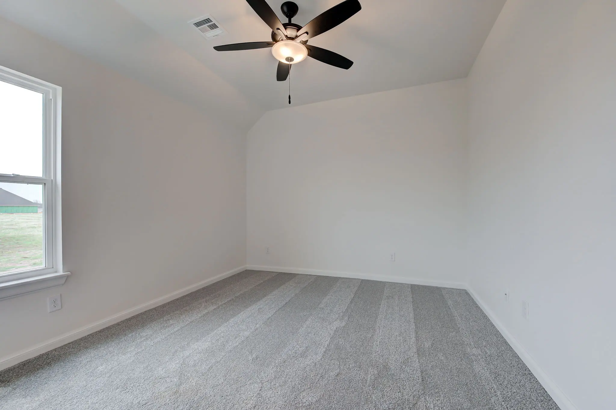 Cape Anne - Interior Photo 31