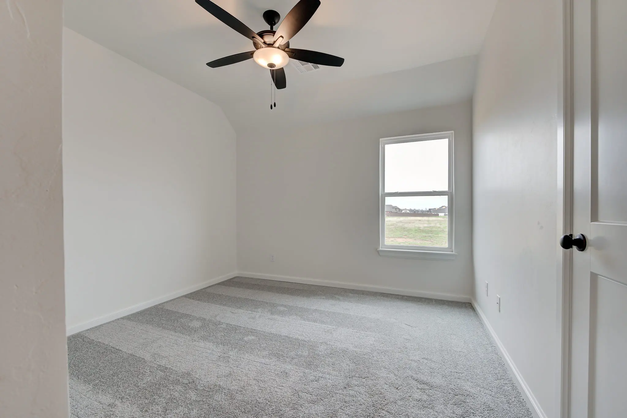 Cape Anne - Interior Photo 34