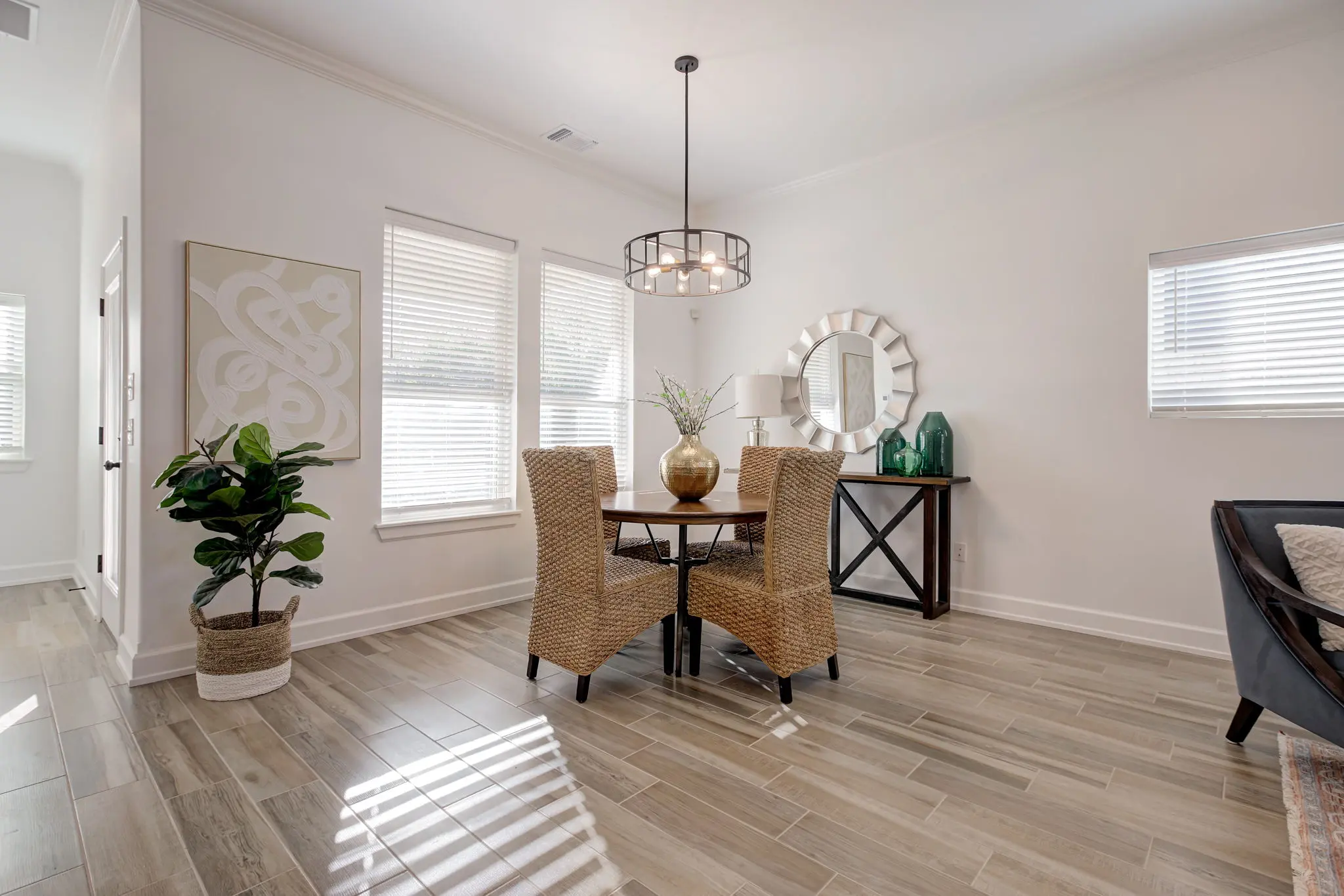 Example of Newport floor plan - Features and Finishes may vary based on product availability
