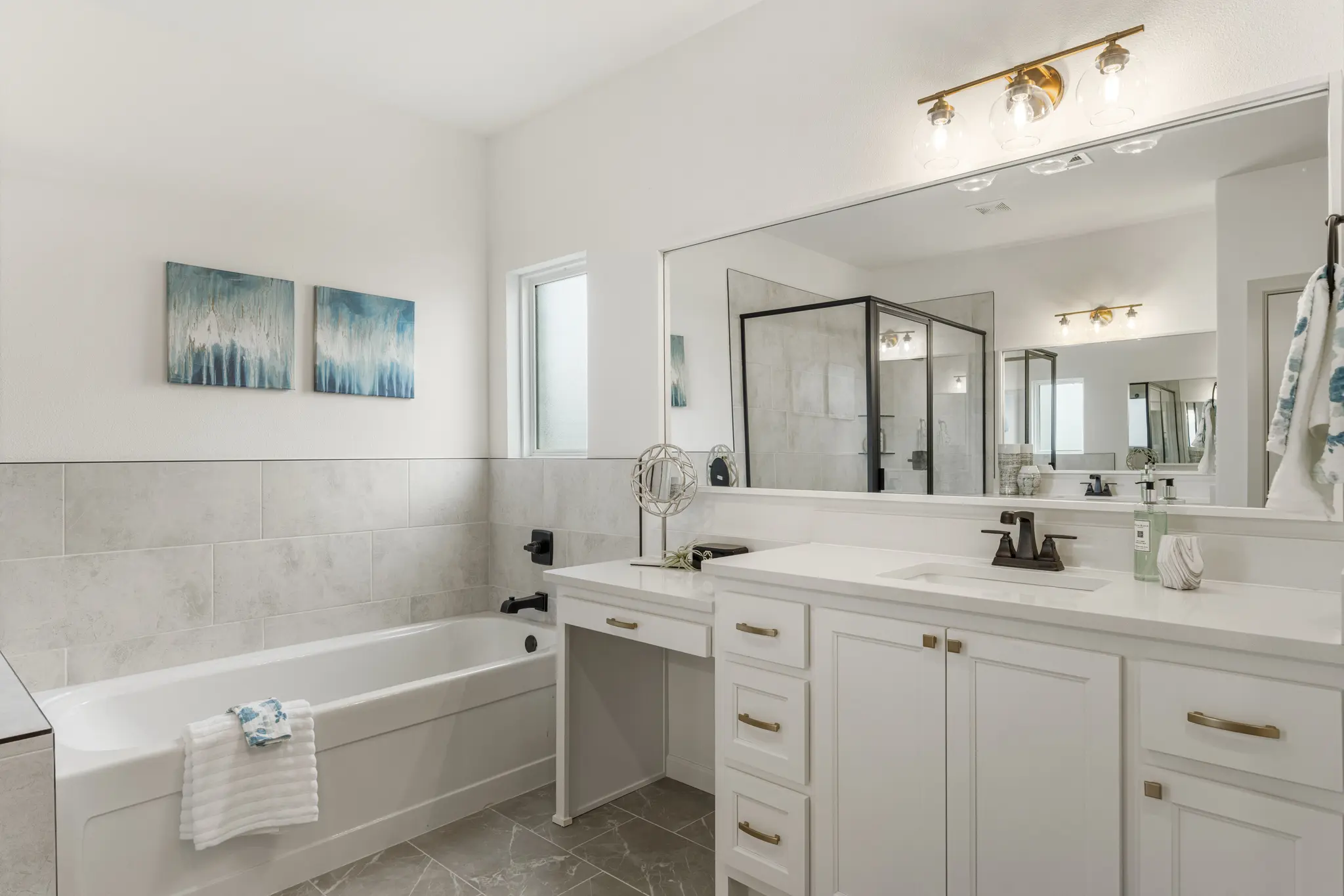 Rawley Point - Interior Photo 25