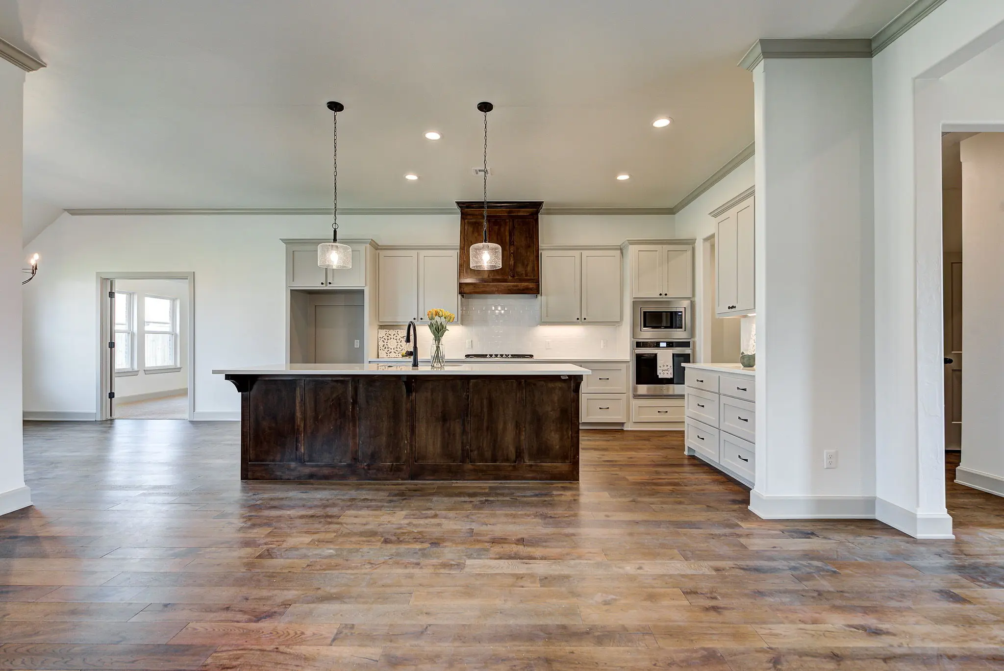 New Haven - Interior Photo 13