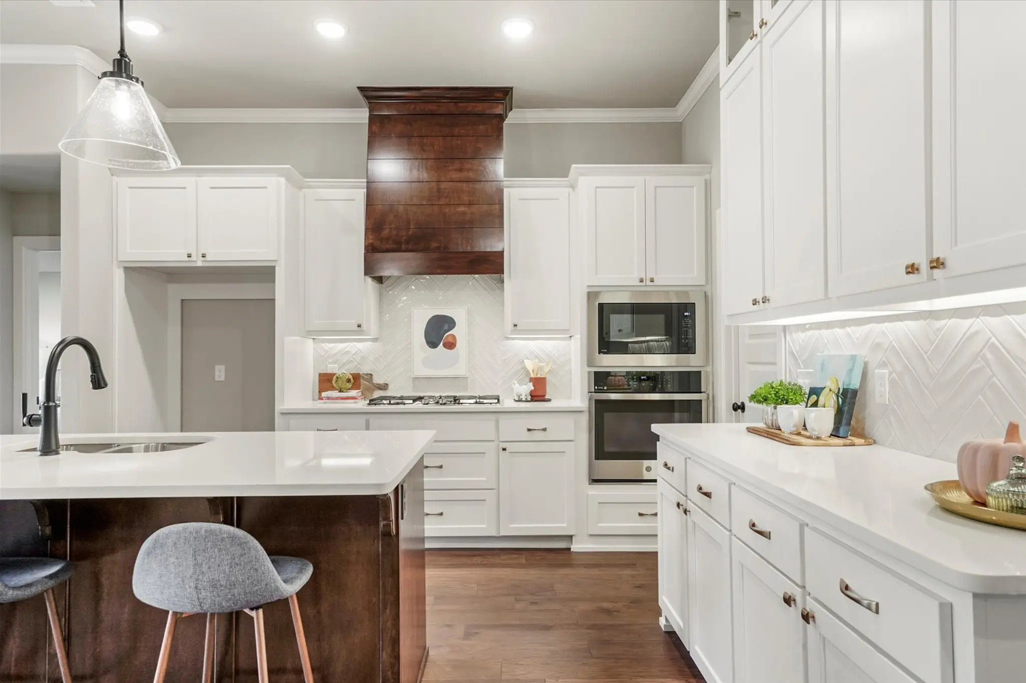 Hawkins Point - Interior Photo 17