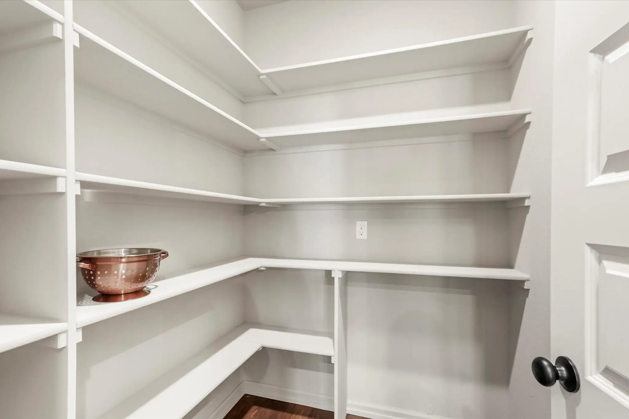 Hawkins Point - Interior Photo 20