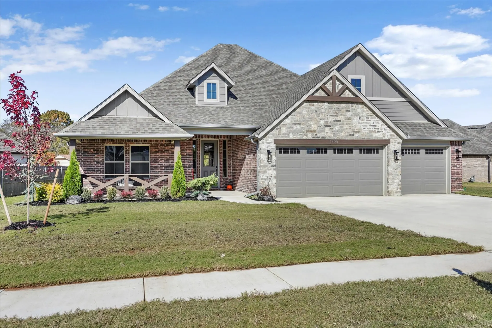 Example of Hawkins Point floor plan - Features and Finishes may vary based on product availability