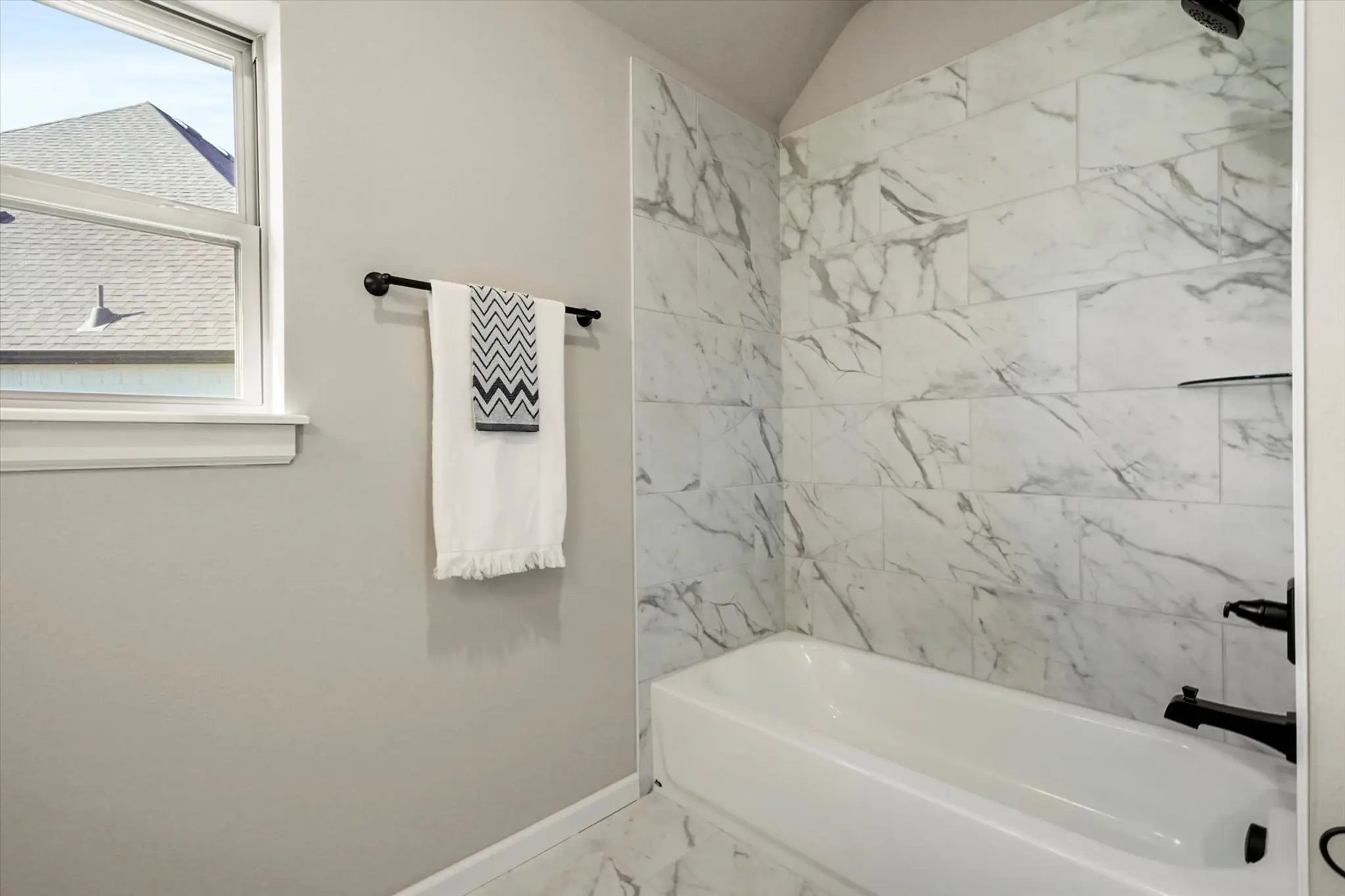 Hawkins Point - Interior Photo 36