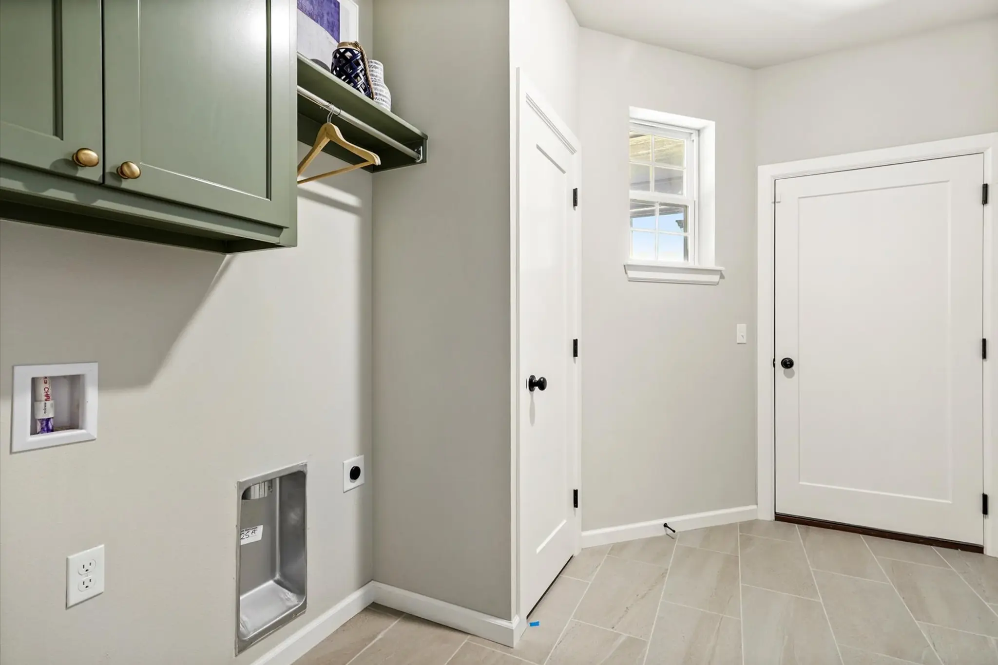 Example of Staged Brant Point floor plan - Features and Finishes may vary based on product availability