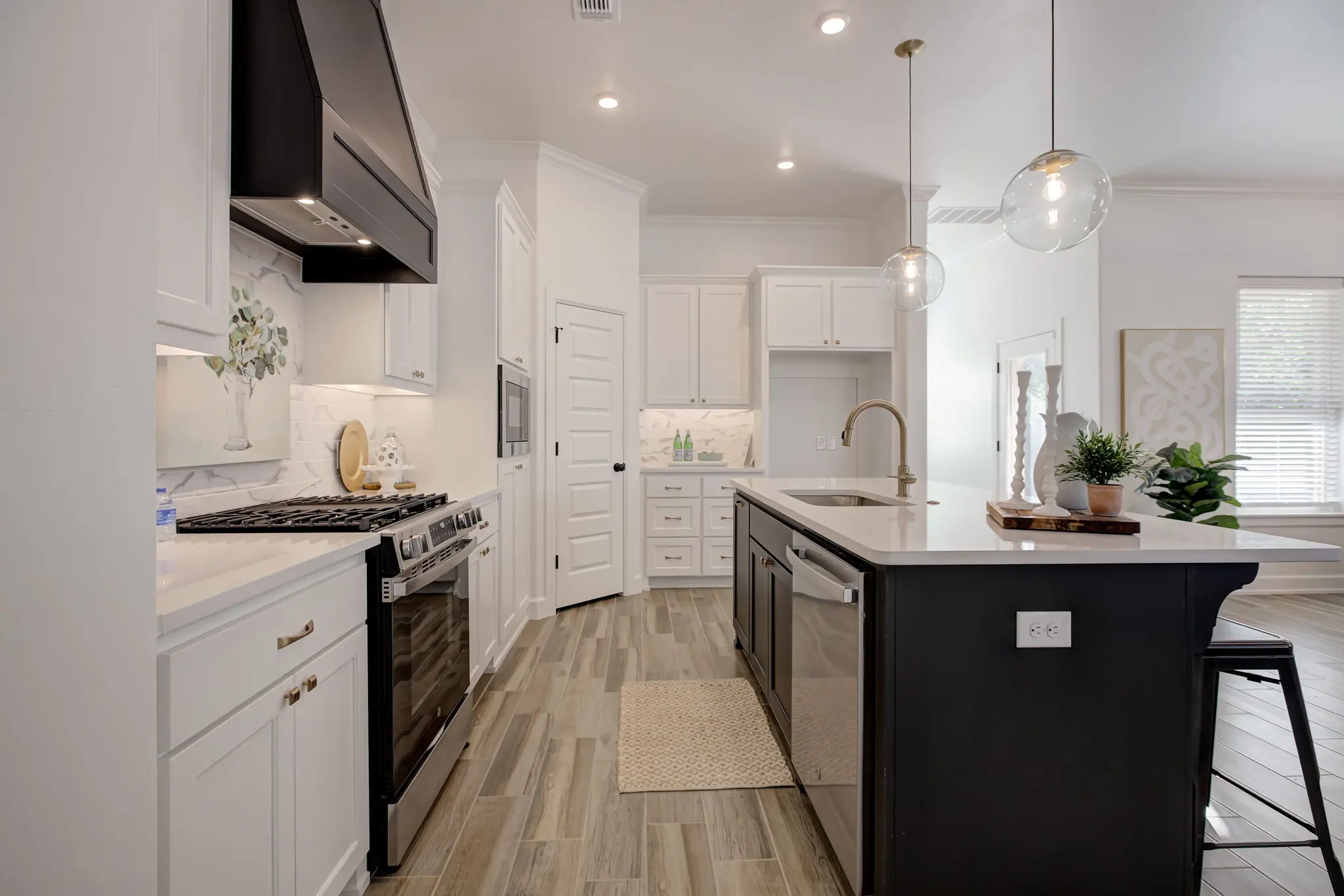 Example of Newport floor plan - Features and Finishes may vary based on product availability