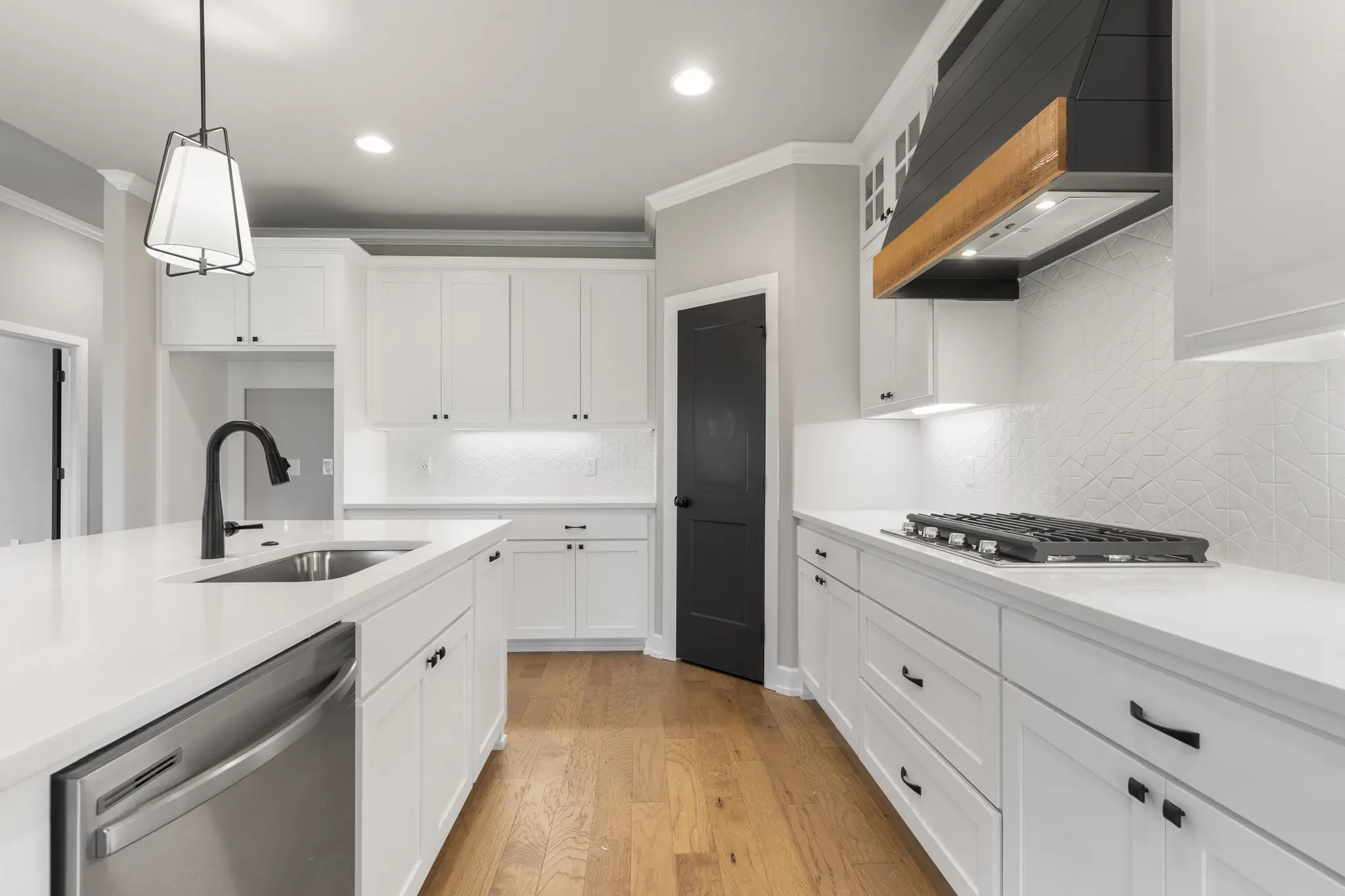 Brant Point - Interior Photo 11