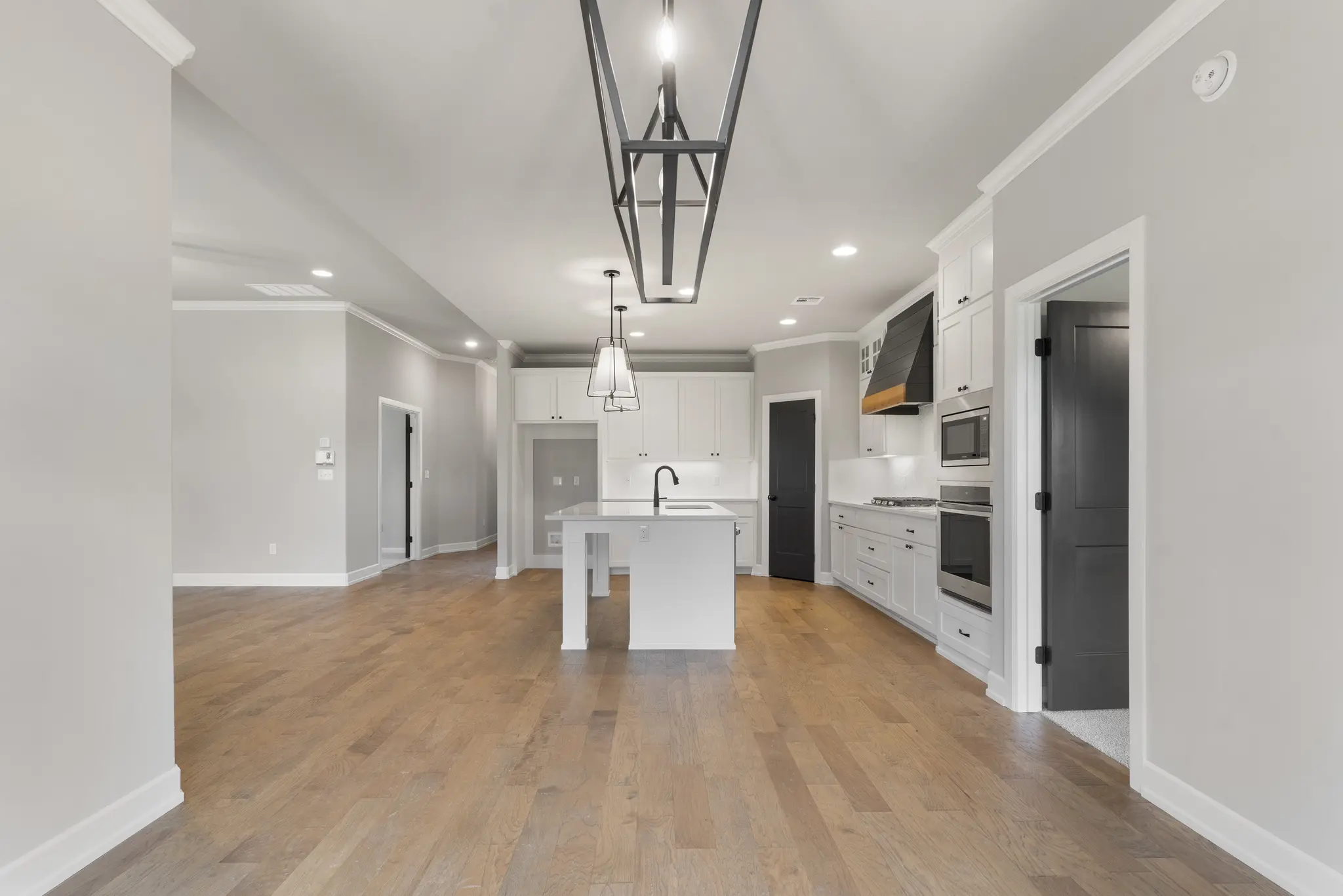 Brant Point - Interior Photo 17