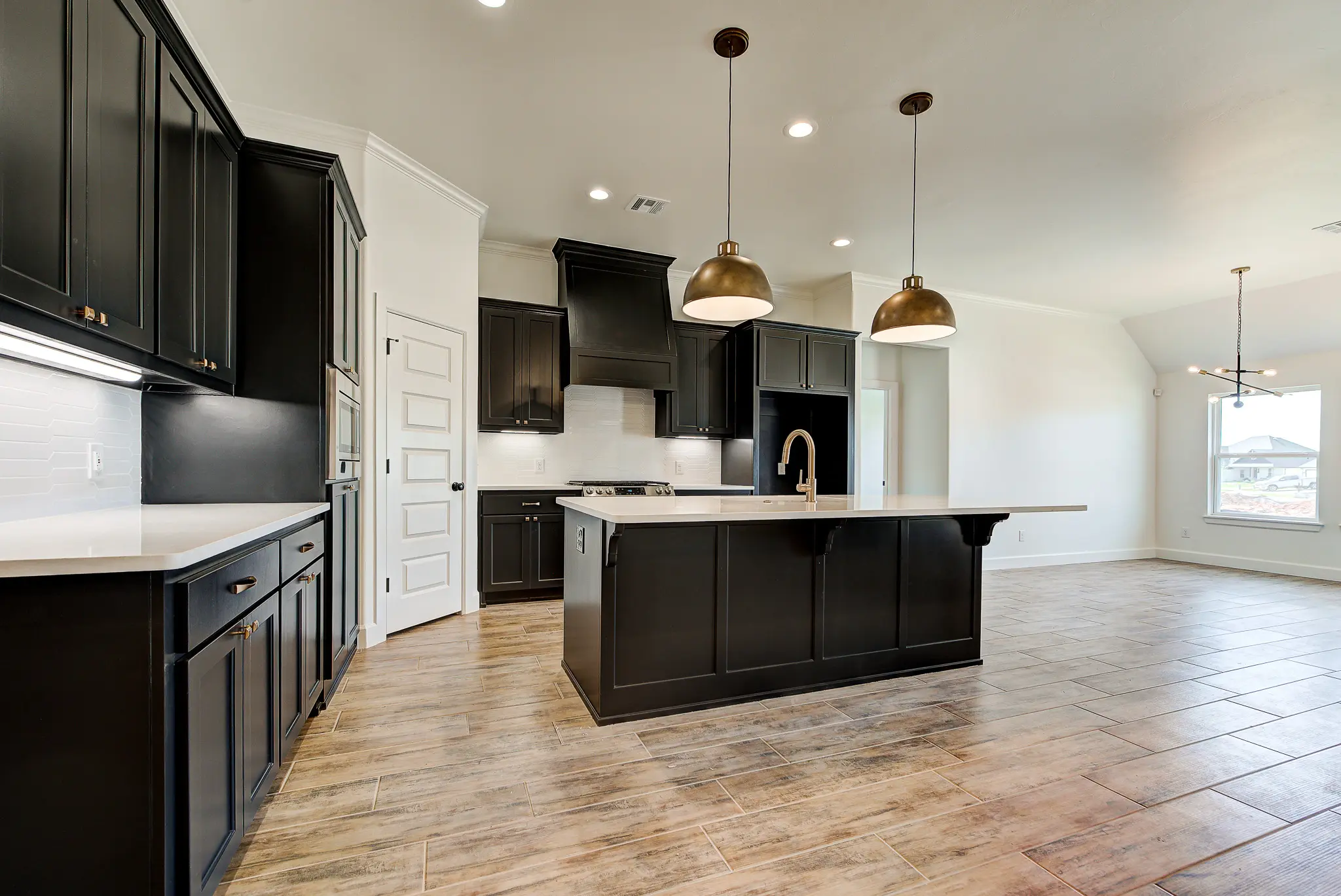 Fenwick - Interior Photo 10