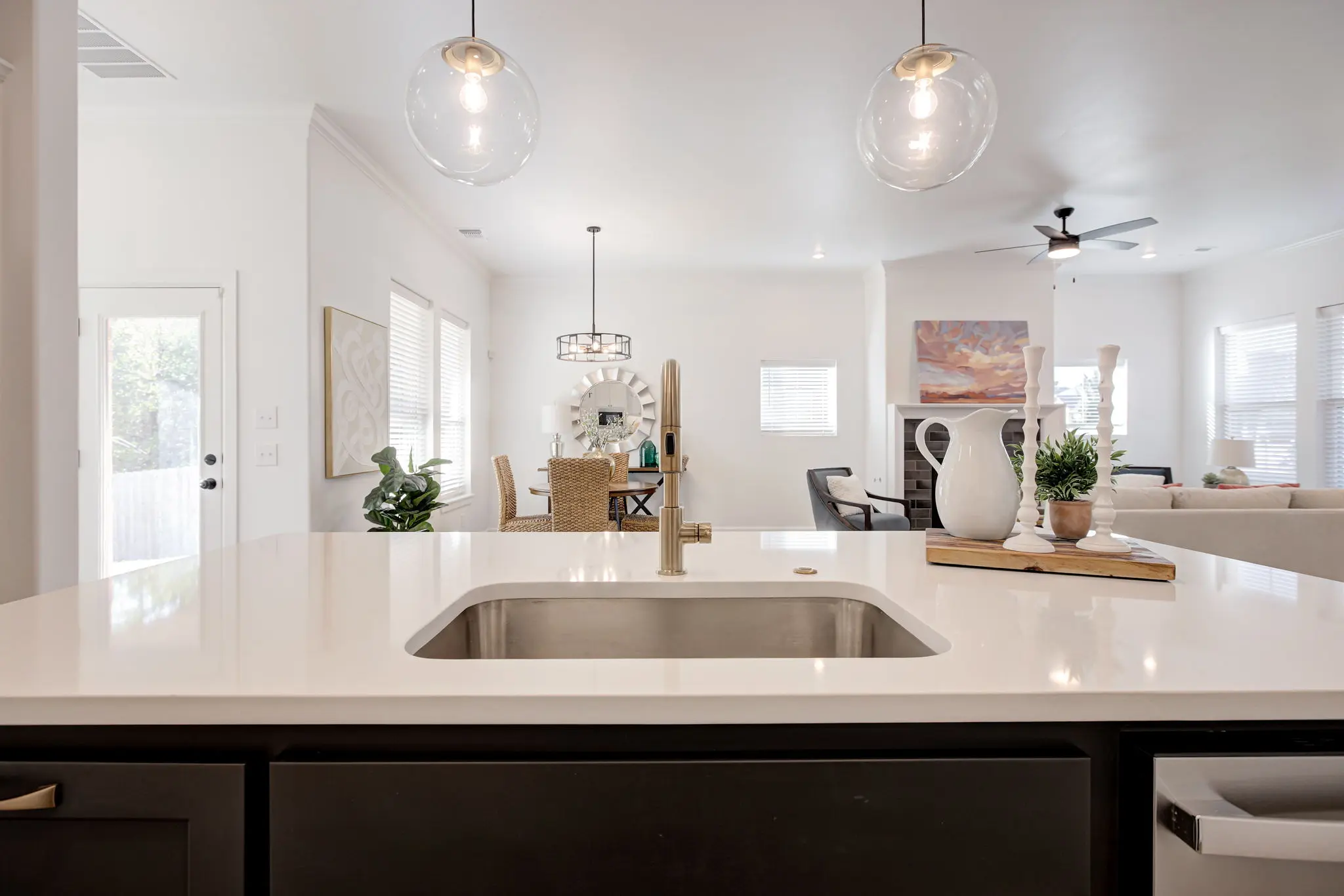 Example of Newport floor plan - Features and Finishes may vary based on product availability