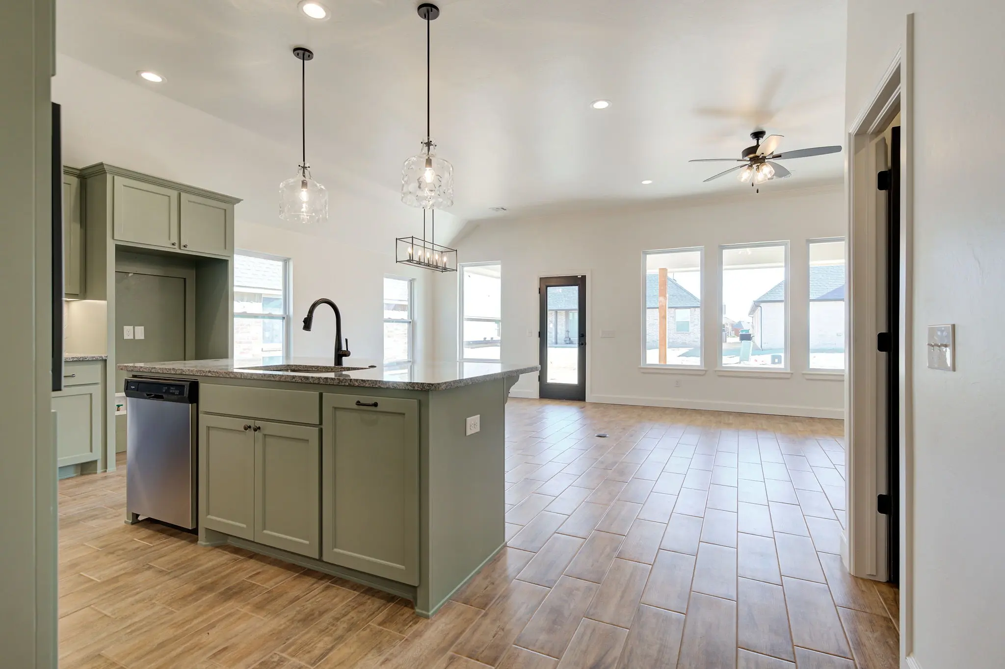 Concord I - Interior Photo 4