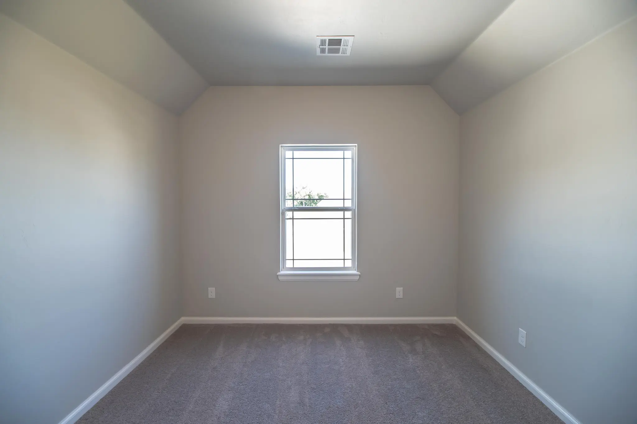 New Haven - Interior Photo 12