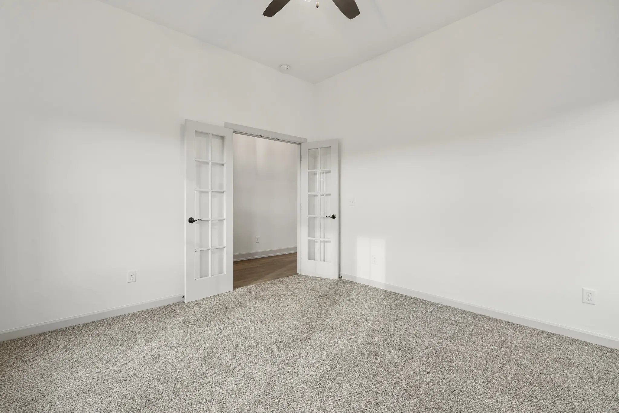 Juniper - Interior Photo 6