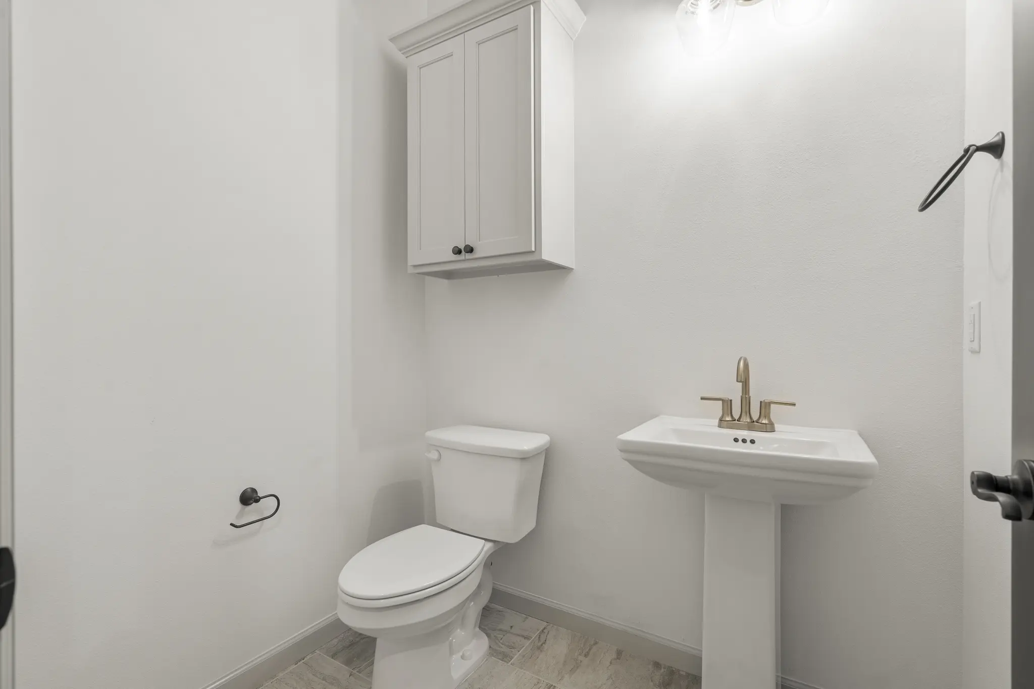 Juniper - Interior Photo 25