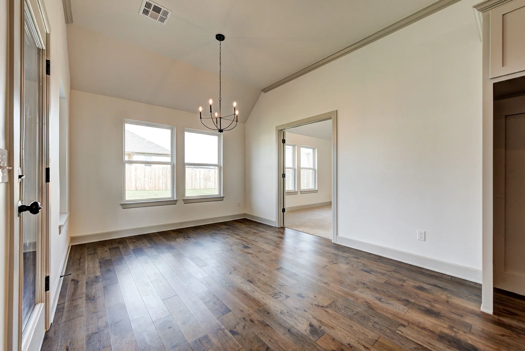 New Haven - Interior Photo 20