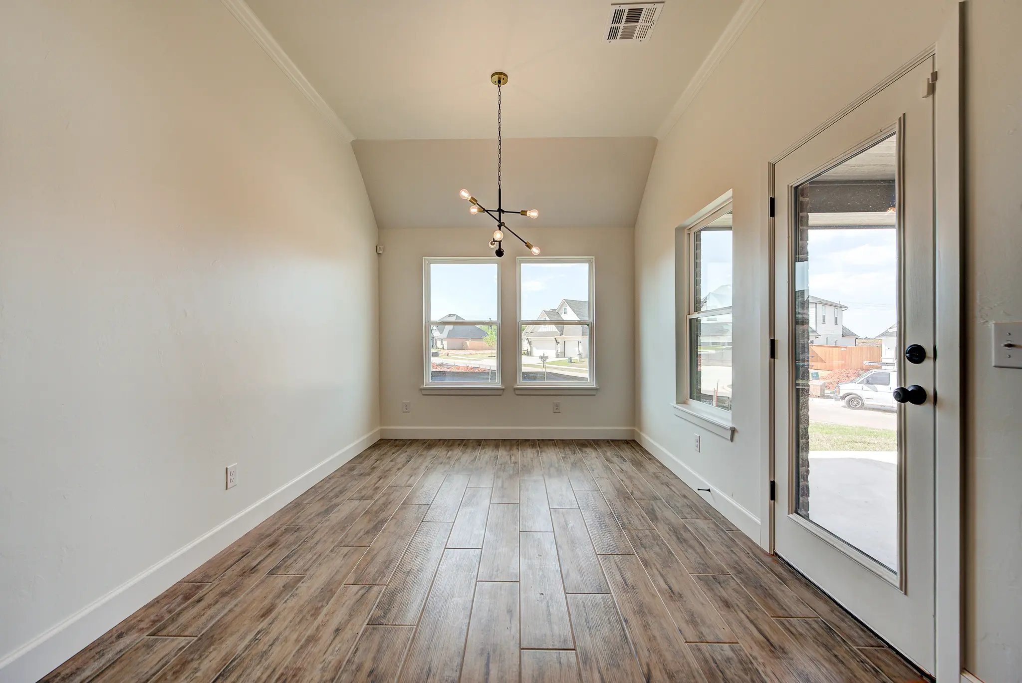 Fenwick - Interior Photo 14