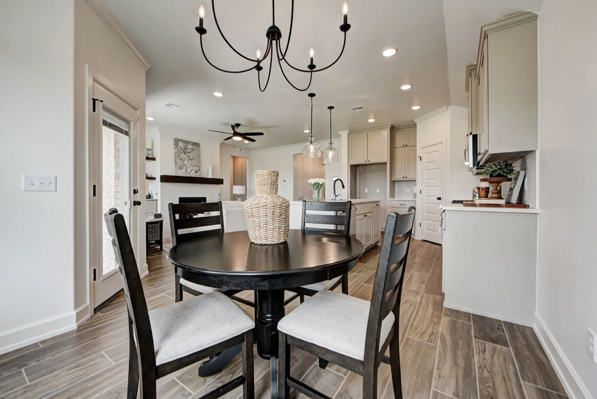 Plum Beach - Interior Photo 20