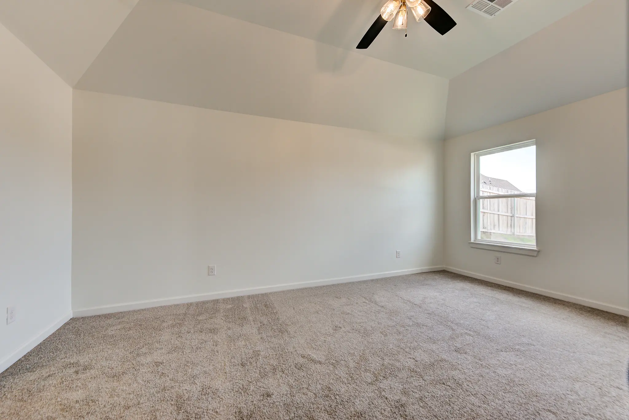 Fenwick - Interior Photo 15