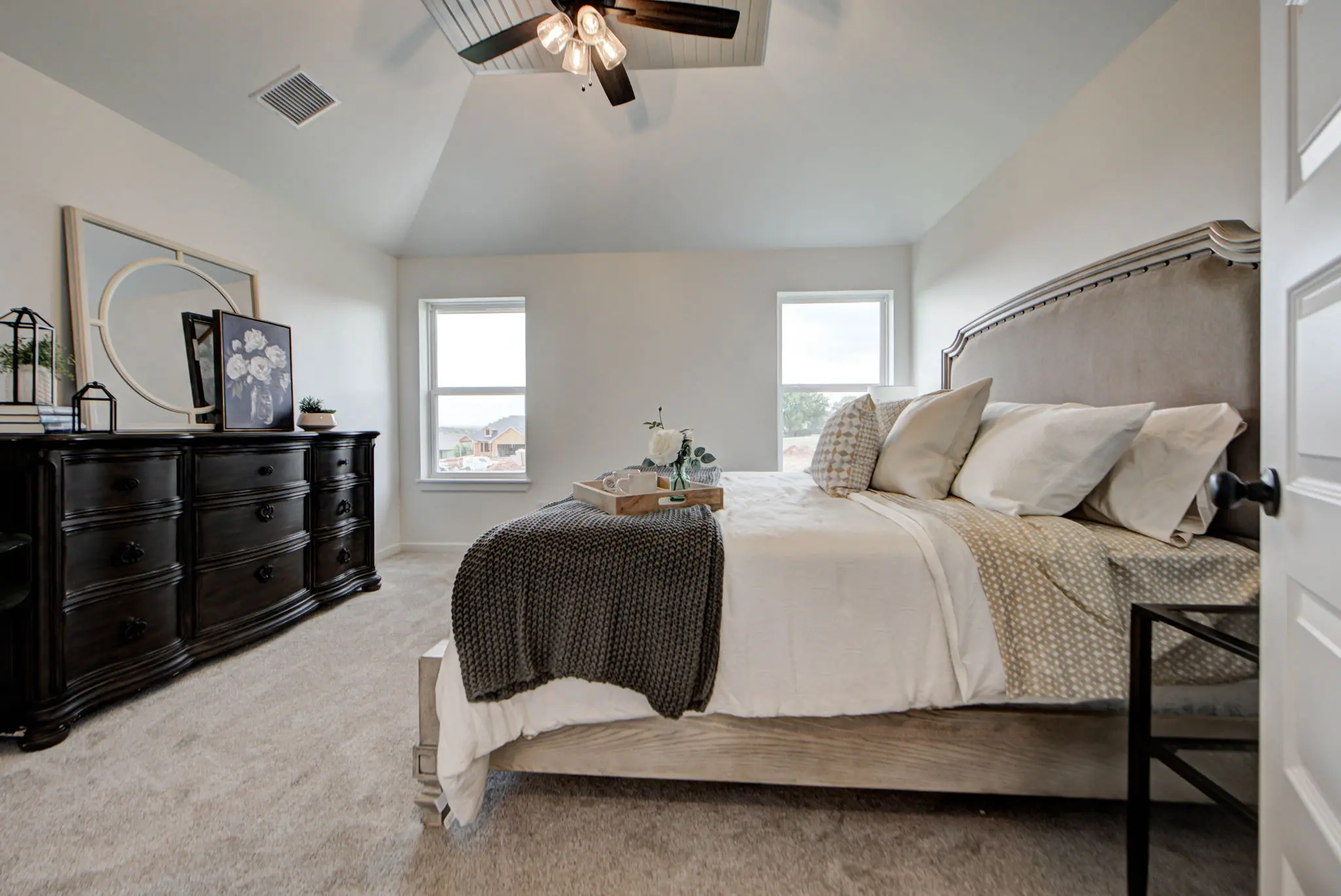 Plum Beach - Interior Photo 23