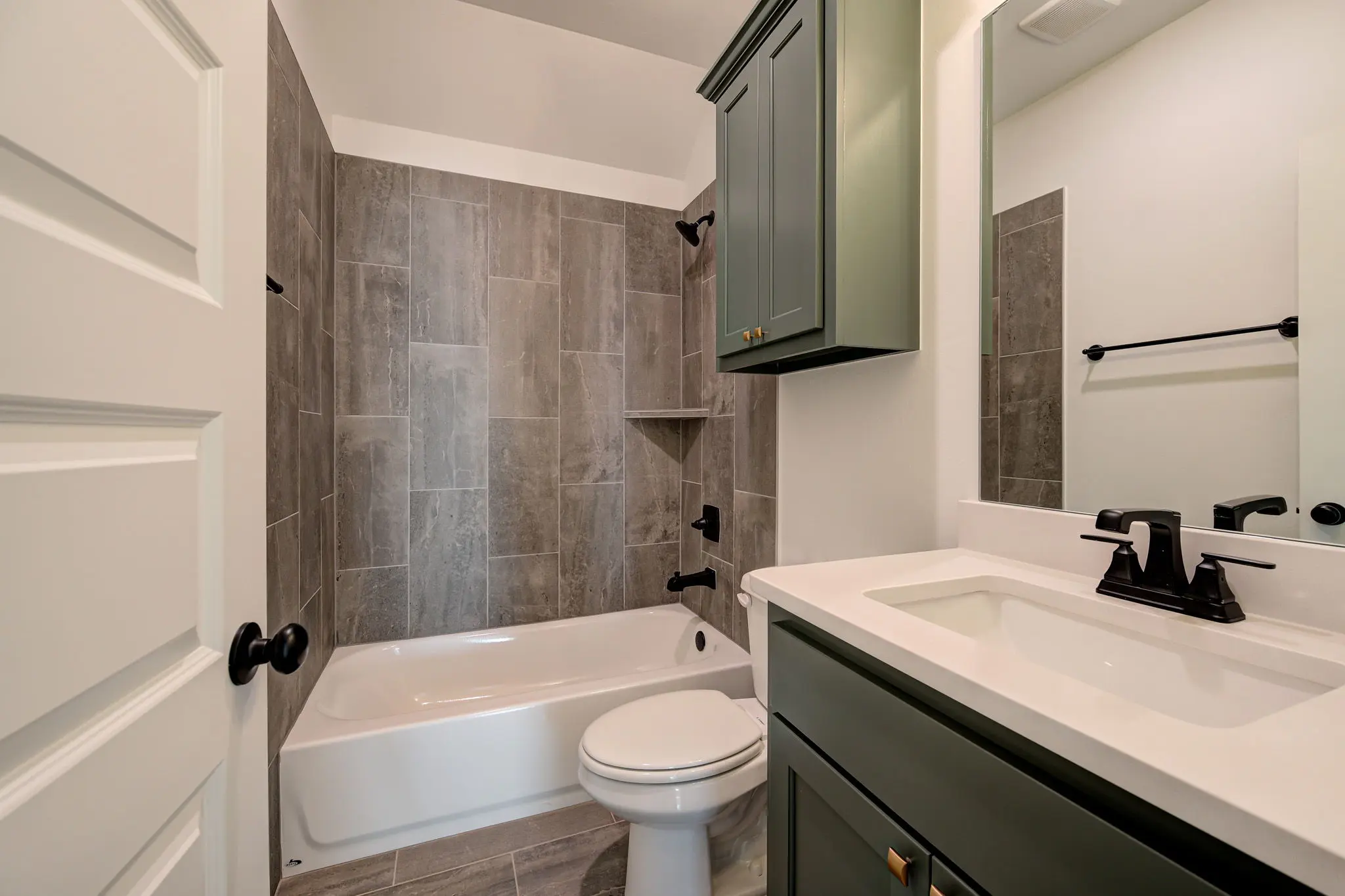 Boston - Interior Photo 38