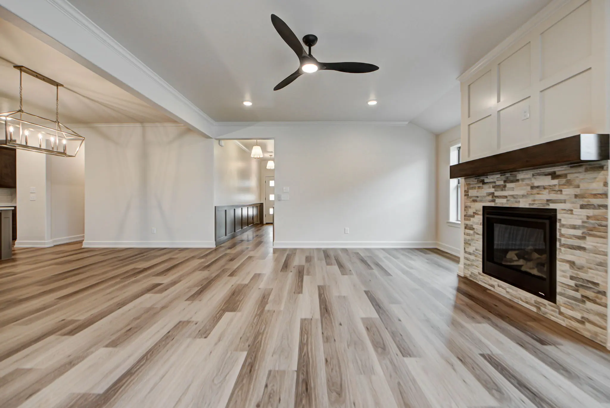 Marshall - Interior Photo 8