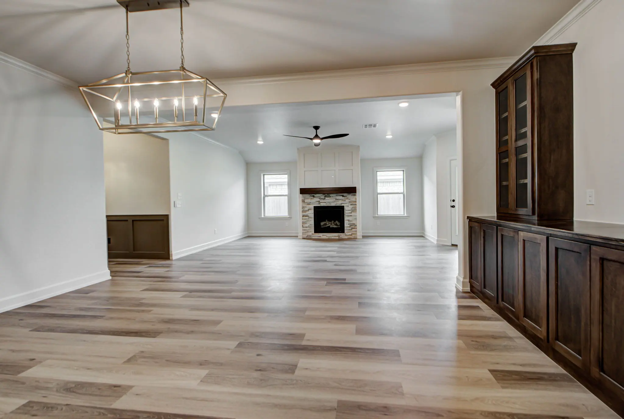 Marshall - Interior Photo 10