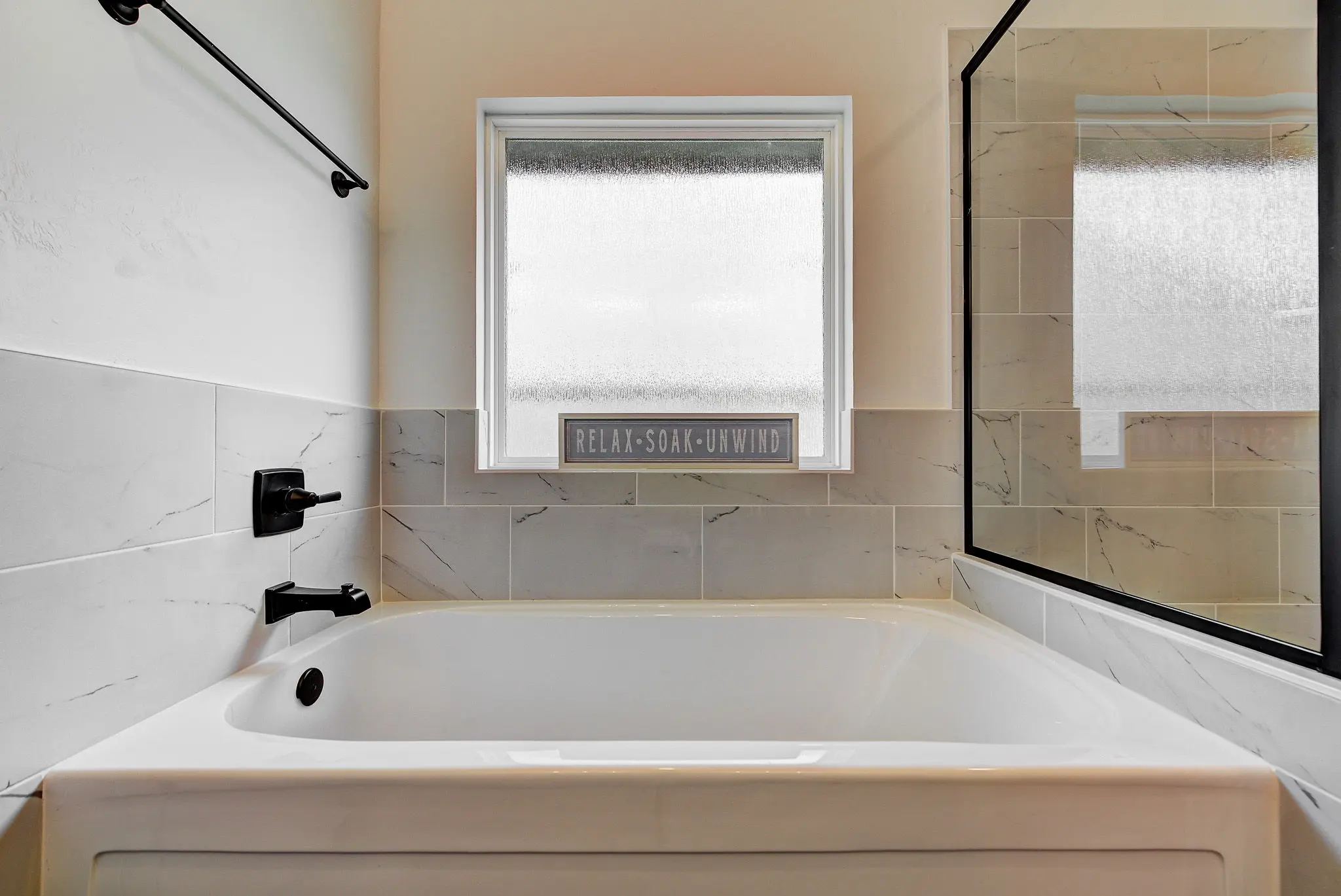 New Haven - Interior Photo 25