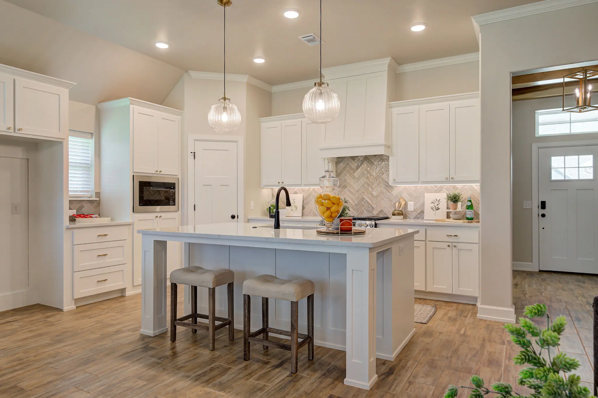 Bellevue I - Interior Photo 14