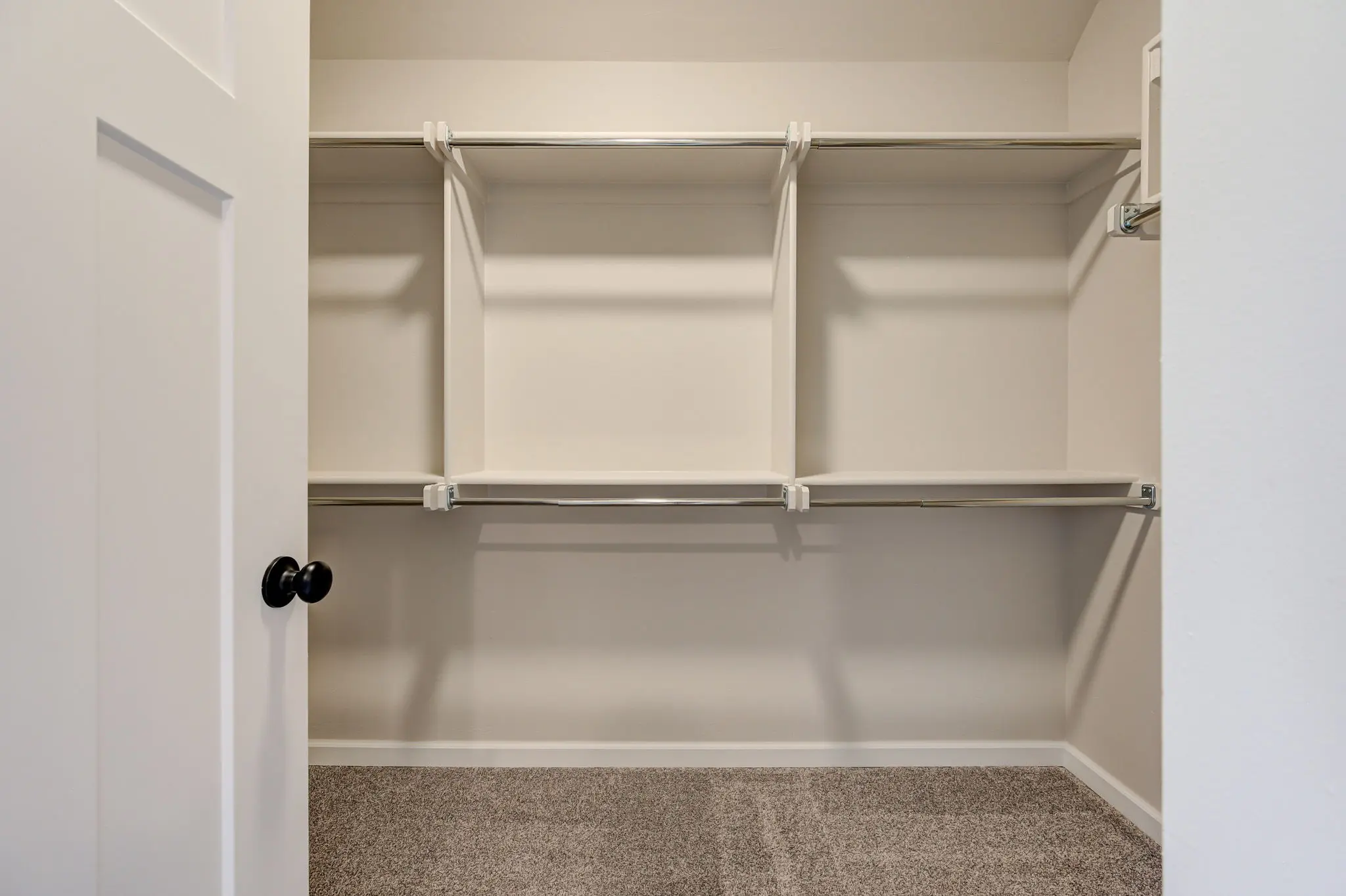 Bellevue I - Interior Photo 28