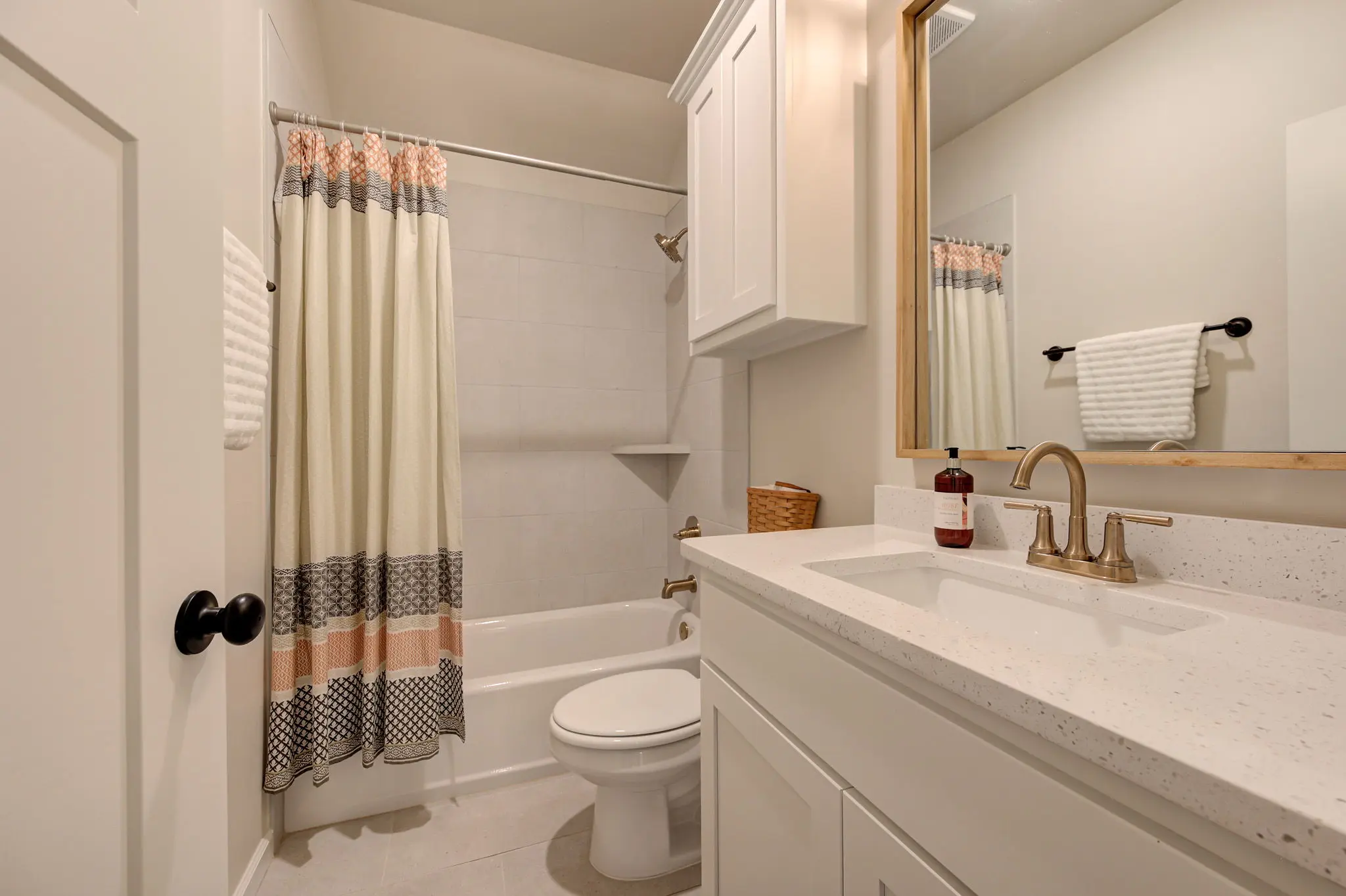 Bellevue I - Interior Photo 33